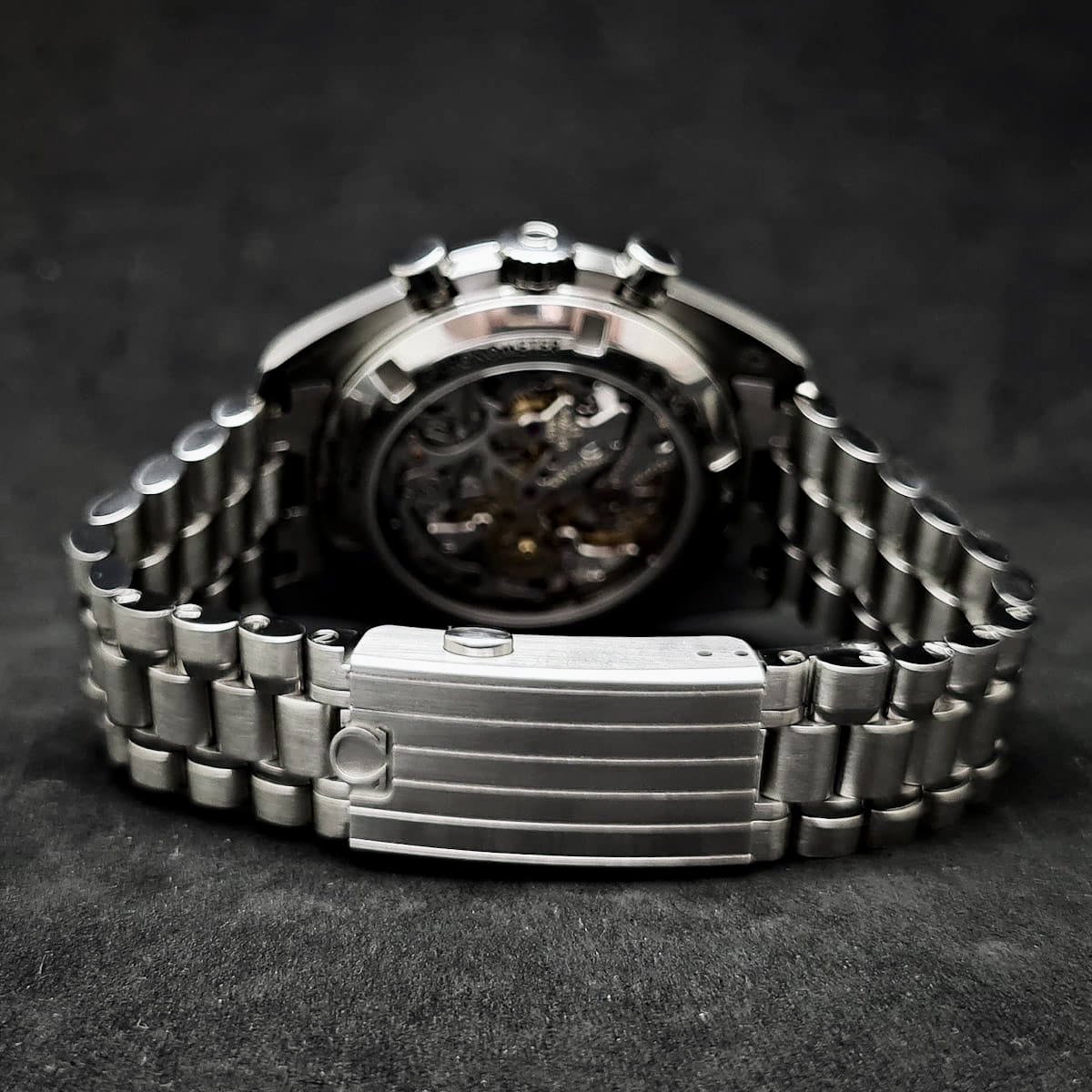 OMEGA SPEEDMASTER MOONWATCH