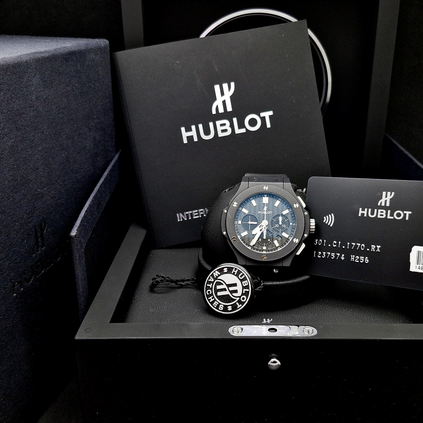 HUBLOT BIG BANG CHRONOGRAPH BLACK MAGIC