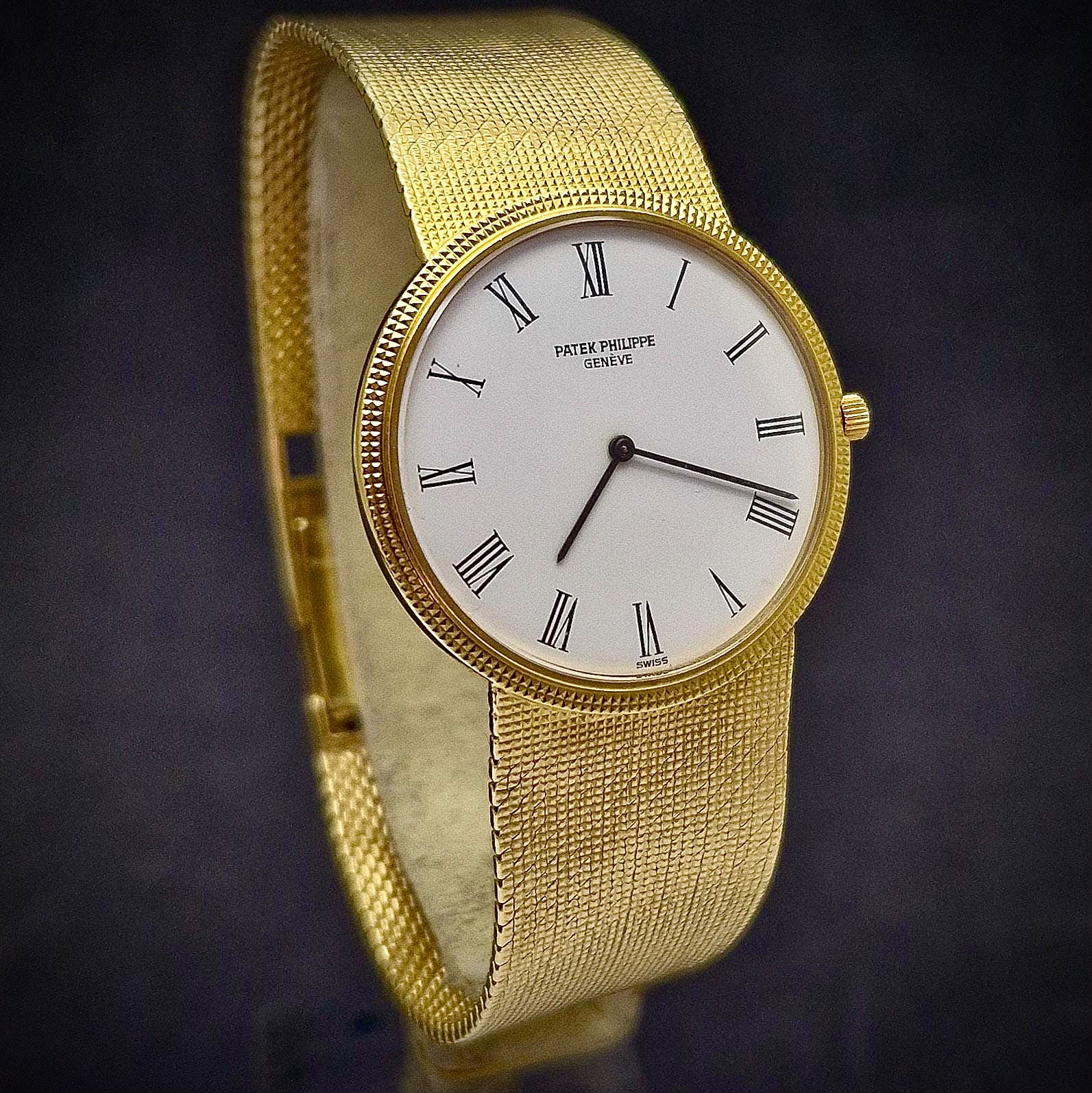 PATEK PHILIPPE CALATRAVA 18K YELLOW GOLD