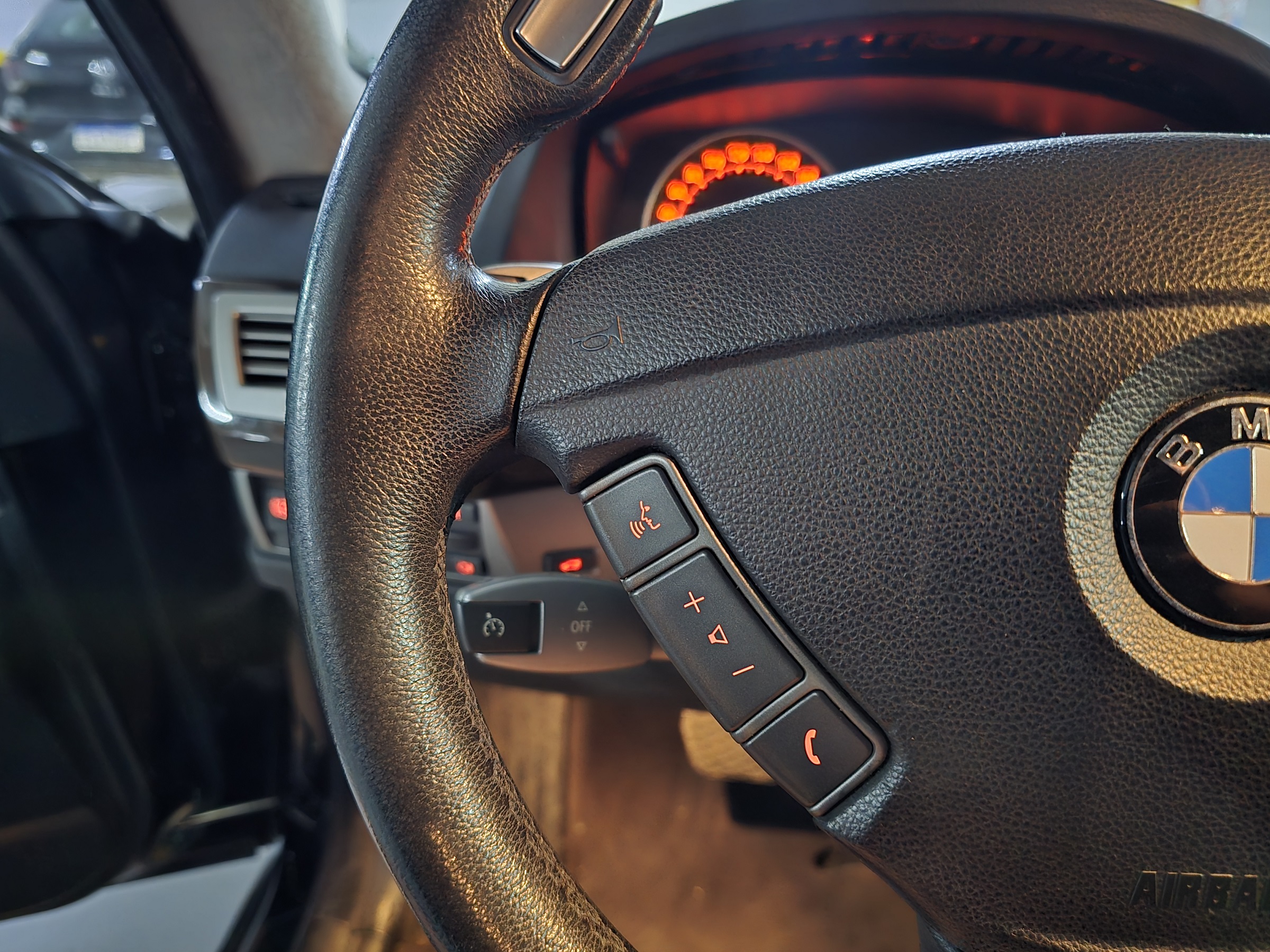 BMW 750I 4.8 SEDAN V8 32V GASOLINA 4P AUTOMÁTICO