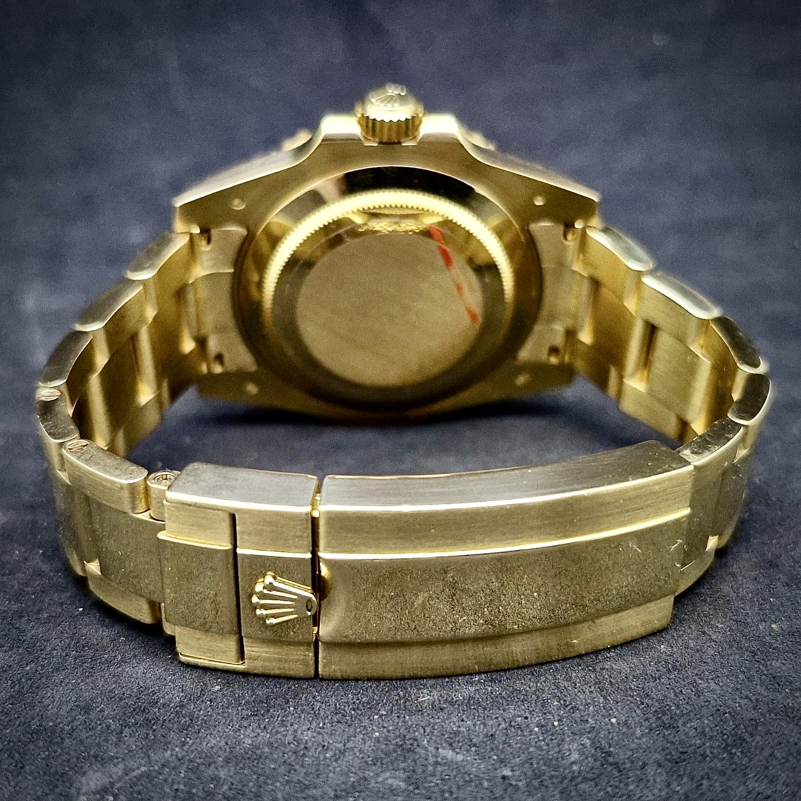 ROLEX SUBMARINER DATE - GOLD