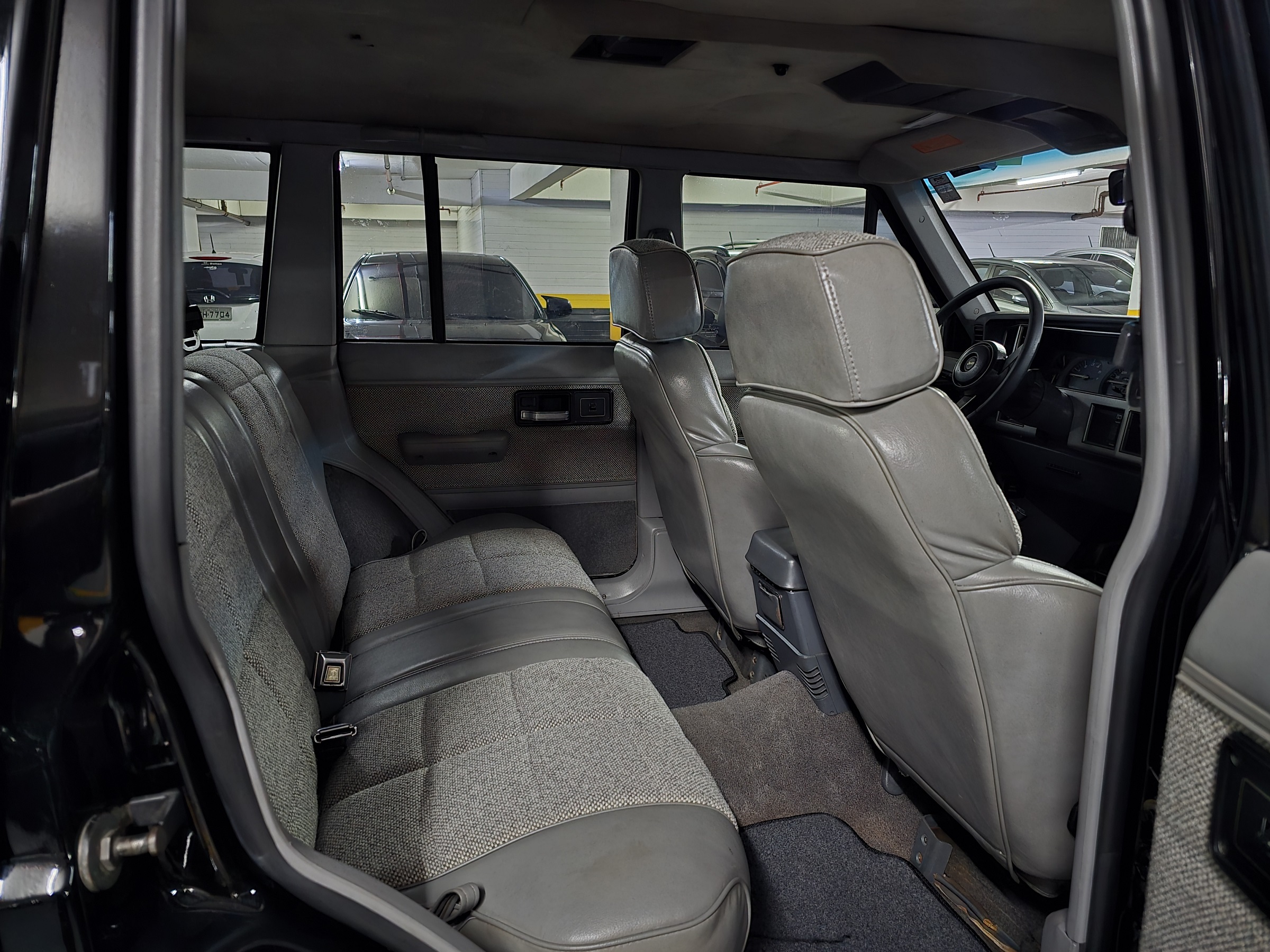 JEEP CHEROKEE 4.0 SPORT 4X4 6I 12V GASOLINA 4P AUTOMÁTICO