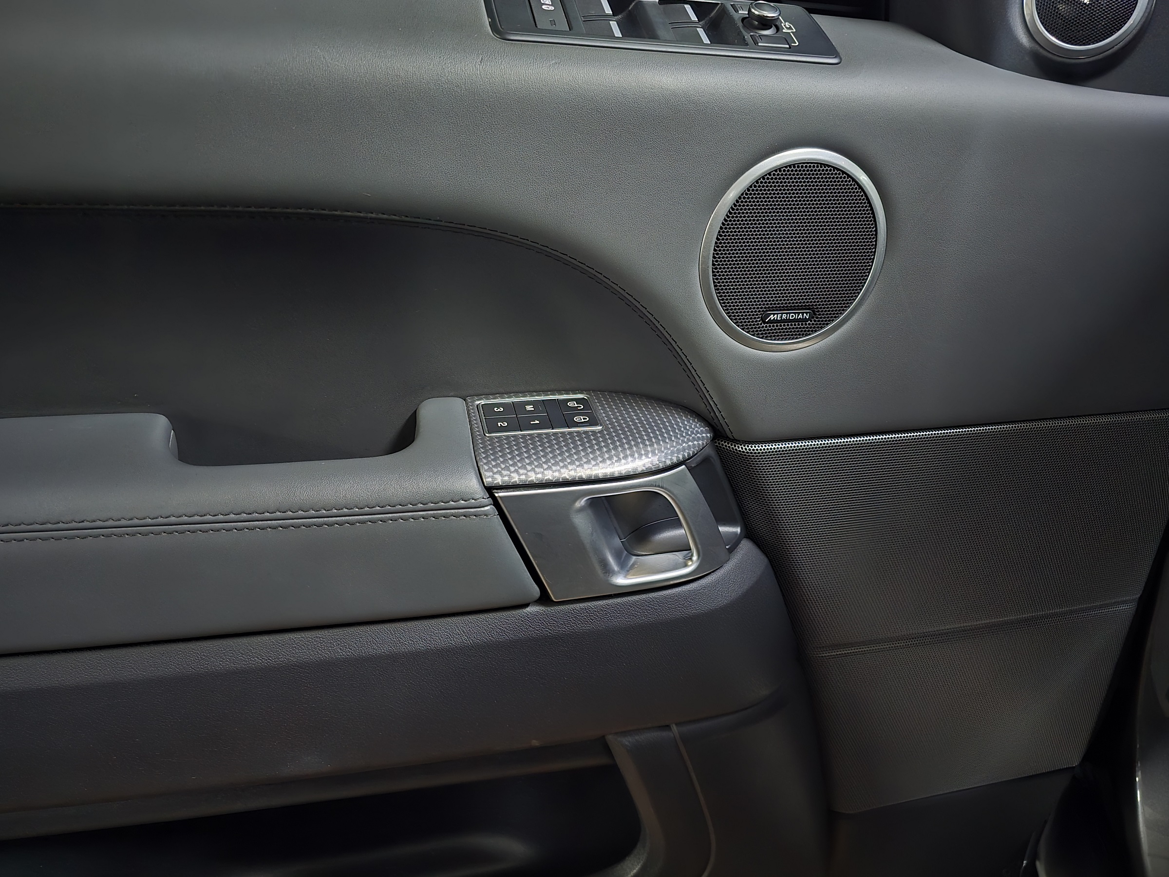 LAND ROVER RANGE ROVER SPORT 5.0 HSE AUTOBIOGRAPHY DYNAMIC 4X4 V8 32V GASOLINA 4P AUTOMÁTICO