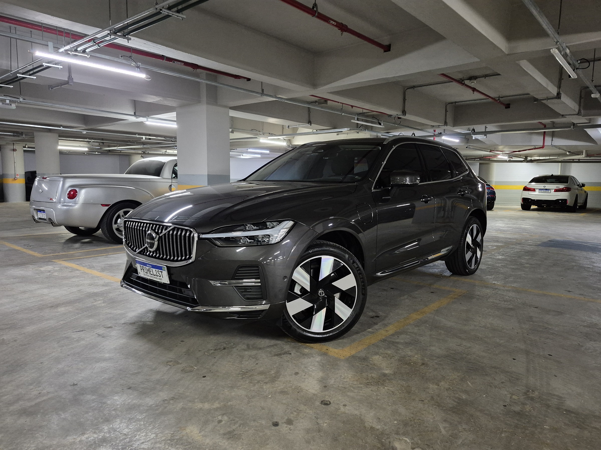 VOLVO XC60 2.0 T8 RECHARGE ULTIMATE DARK AWD GEARTRONIC