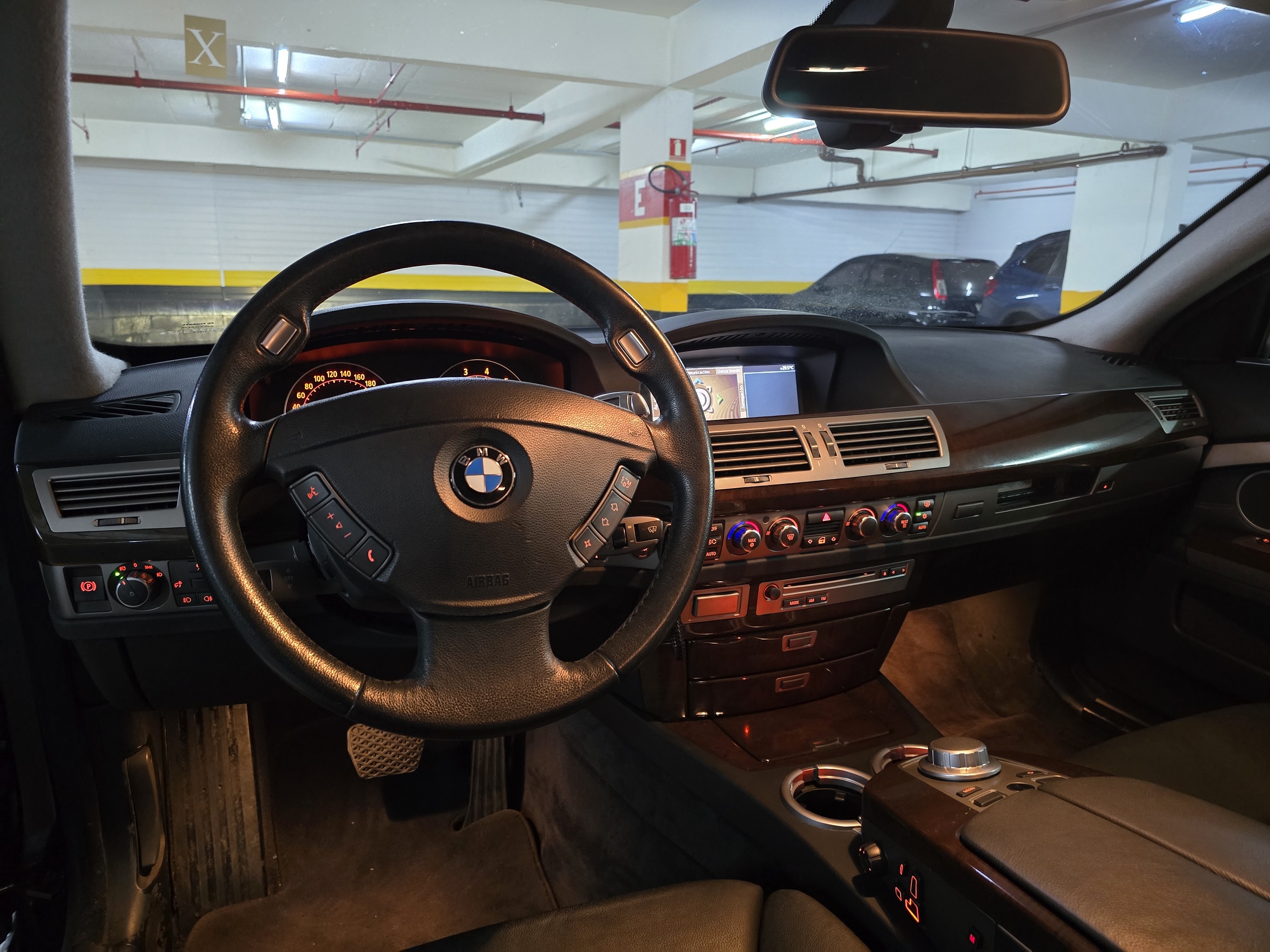 BMW 750I 4.8 SEDAN V8 32V GASOLINA 4P AUTOMÁTICO