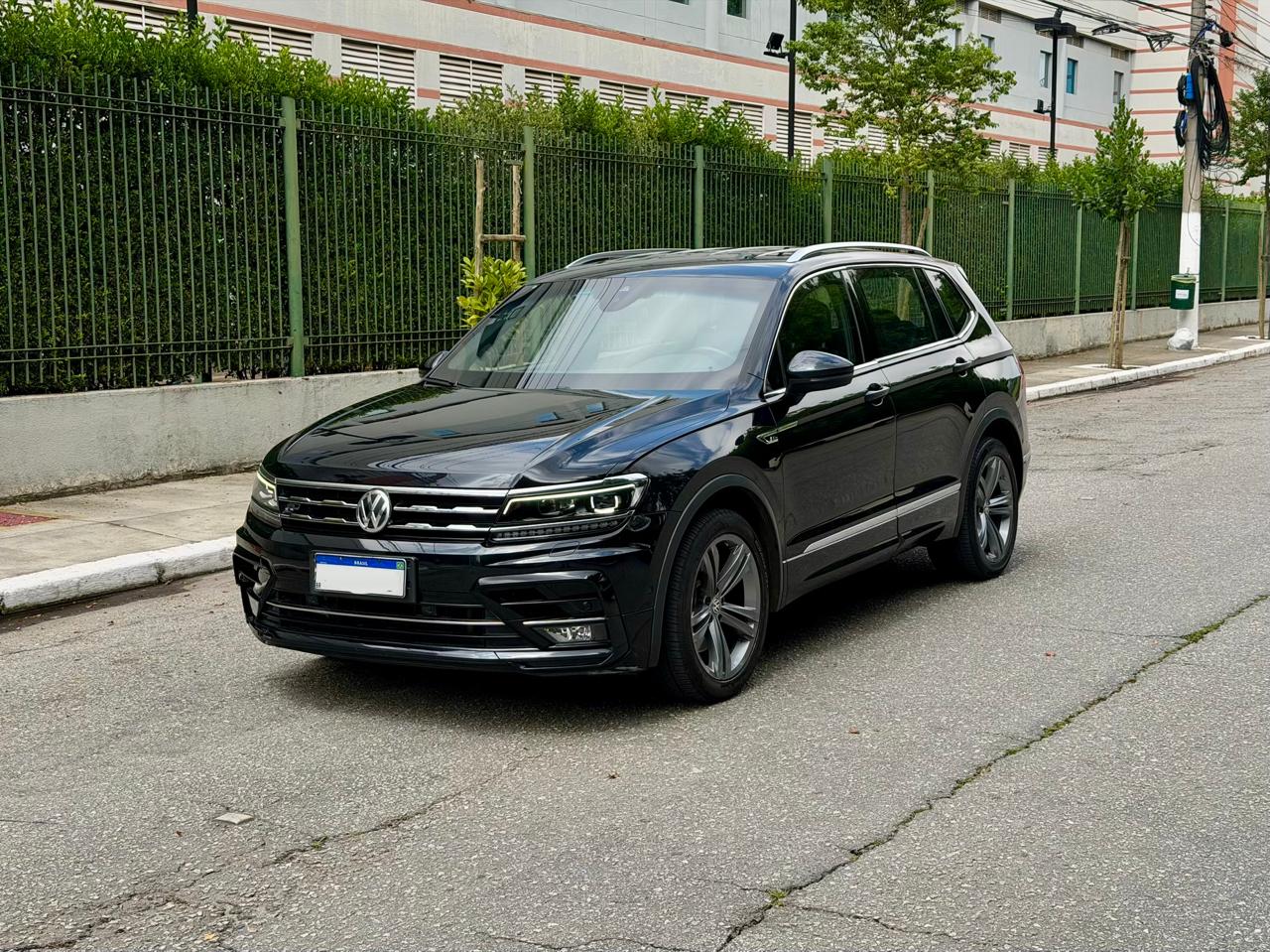 VOLKSWAGEN TIGUAN ALLSPACE R-LINE 4MOTION DSG