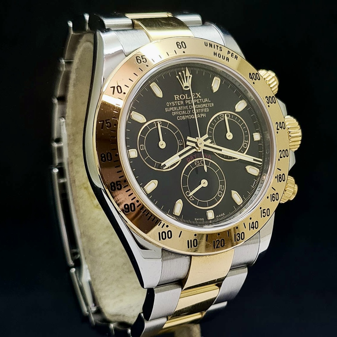 ROLEX COSMOGRAPH DAYTONA - GOLD & STEEL