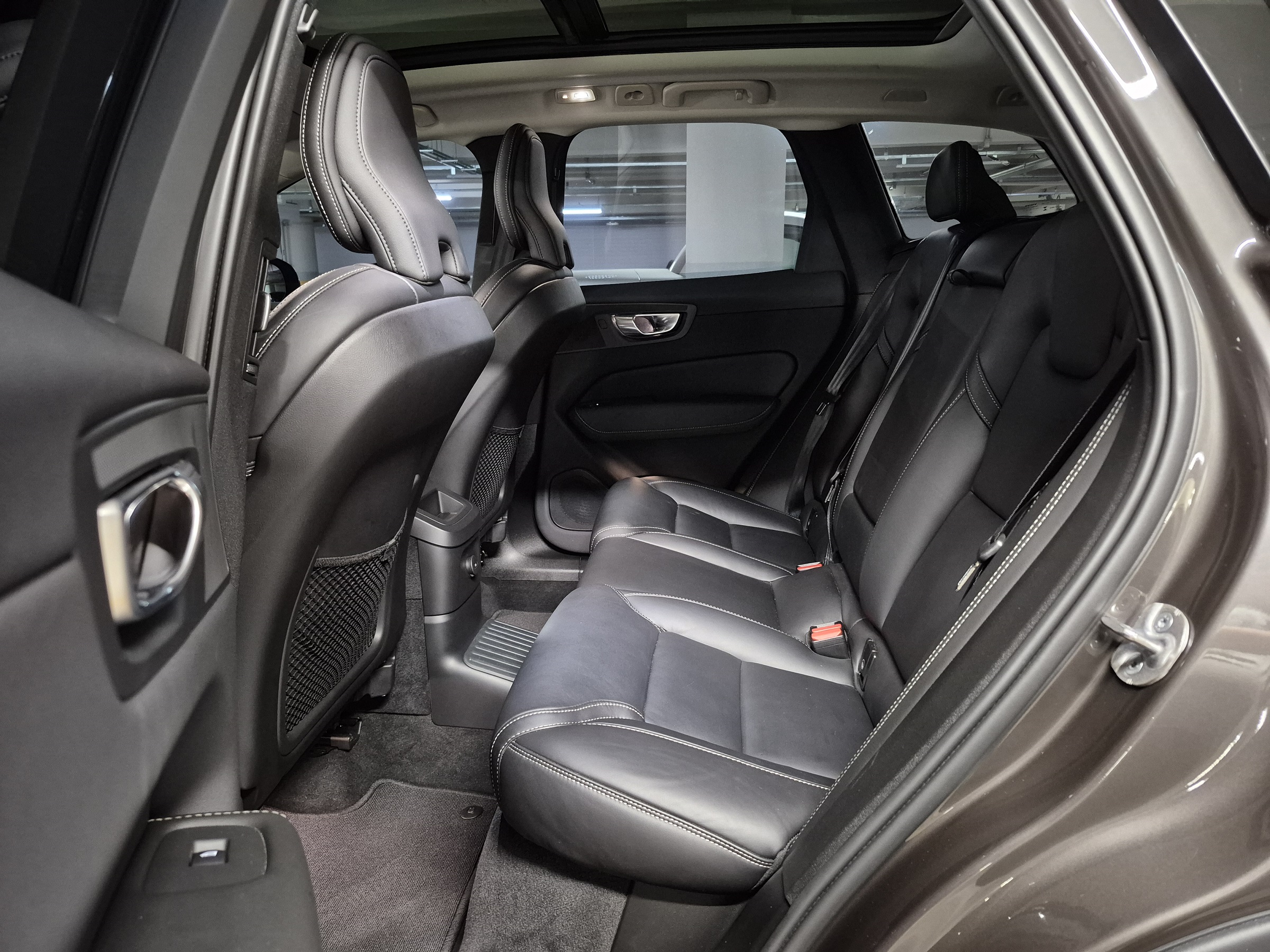 VOLVO XC60 2.0 T8 RECHARGE ULTIMATE DARK AWD GEARTRONIC