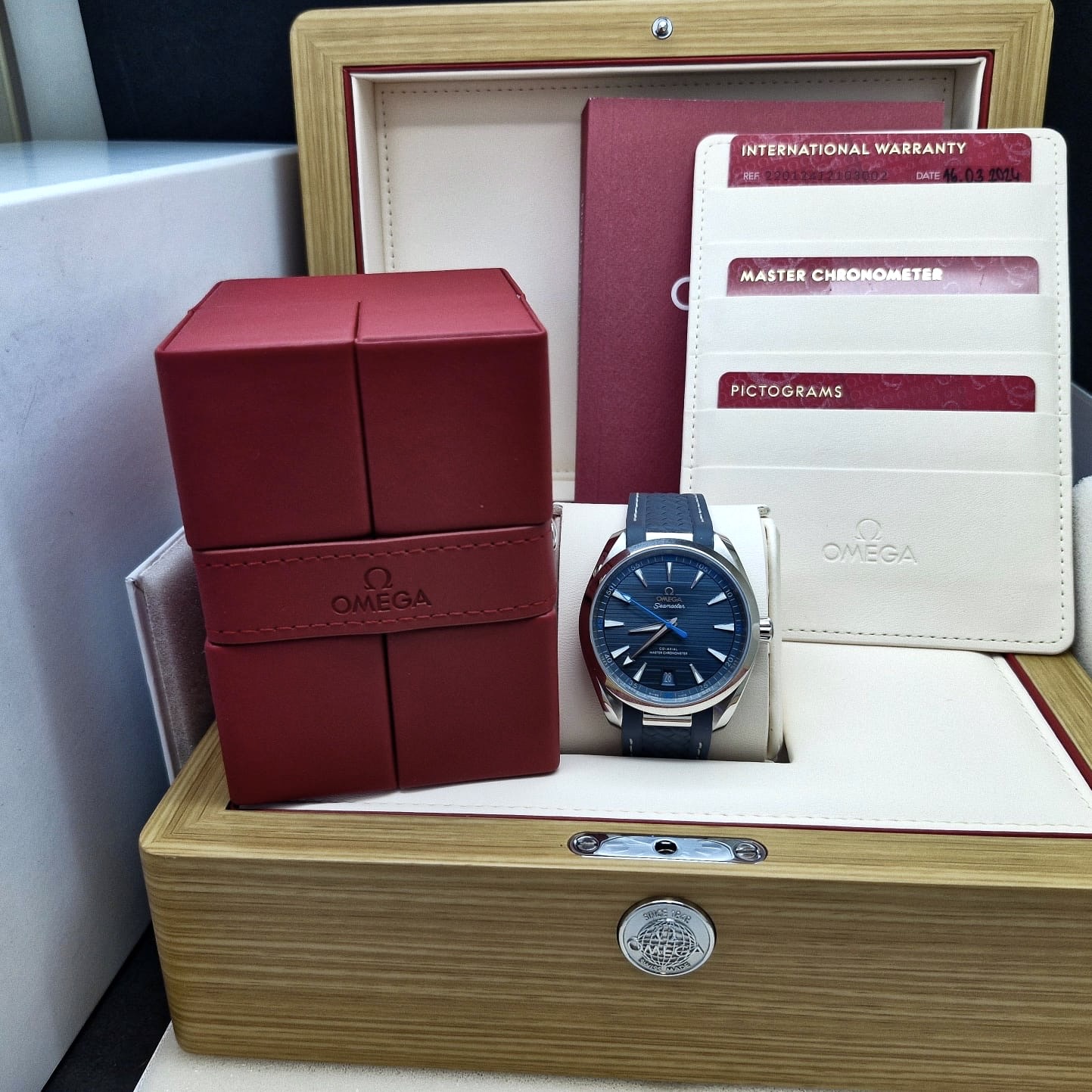 OMEGA SEAMASTER AQUA TERRA