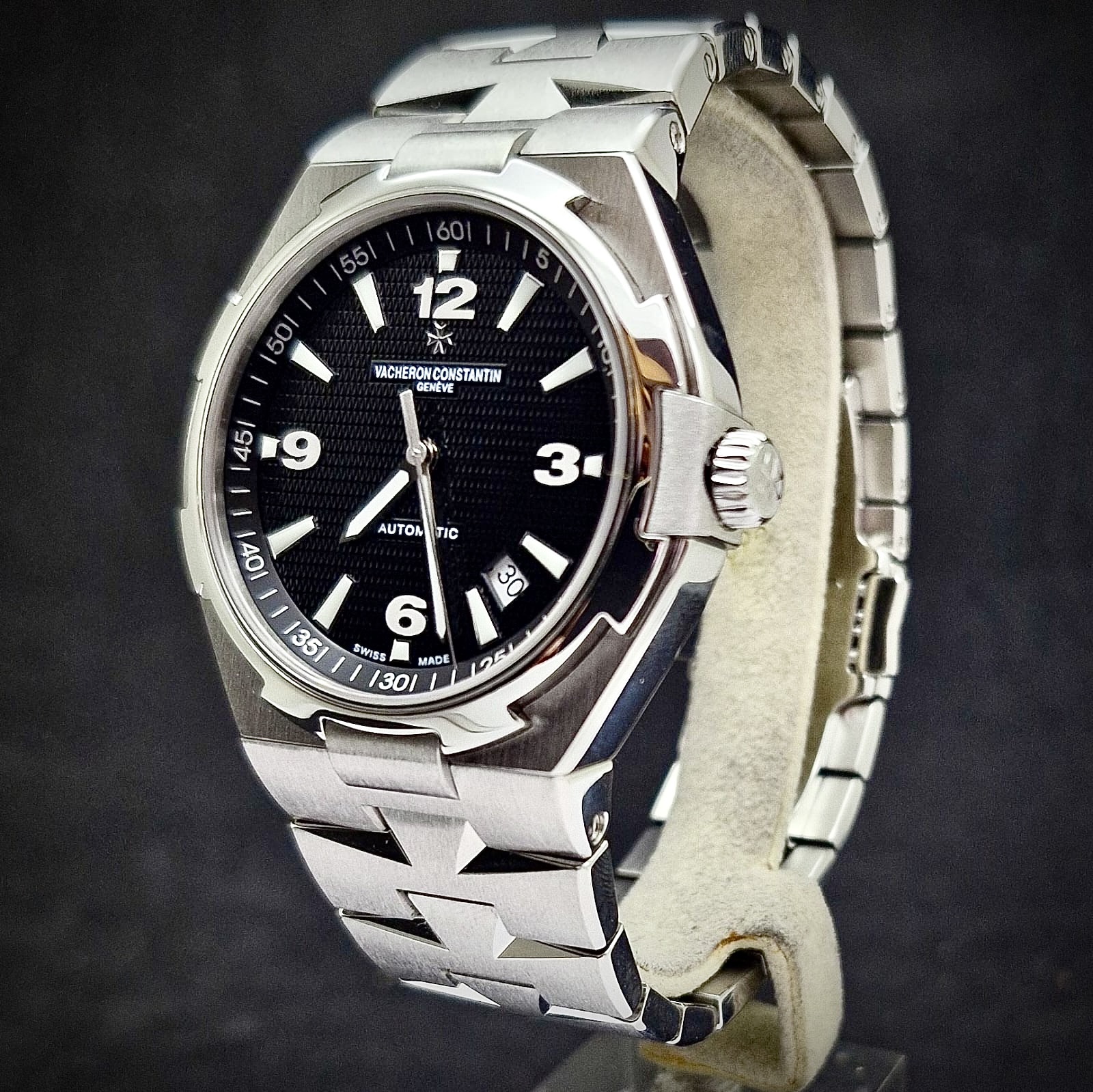 VACHERON CONSTANTIN OVERSEAS