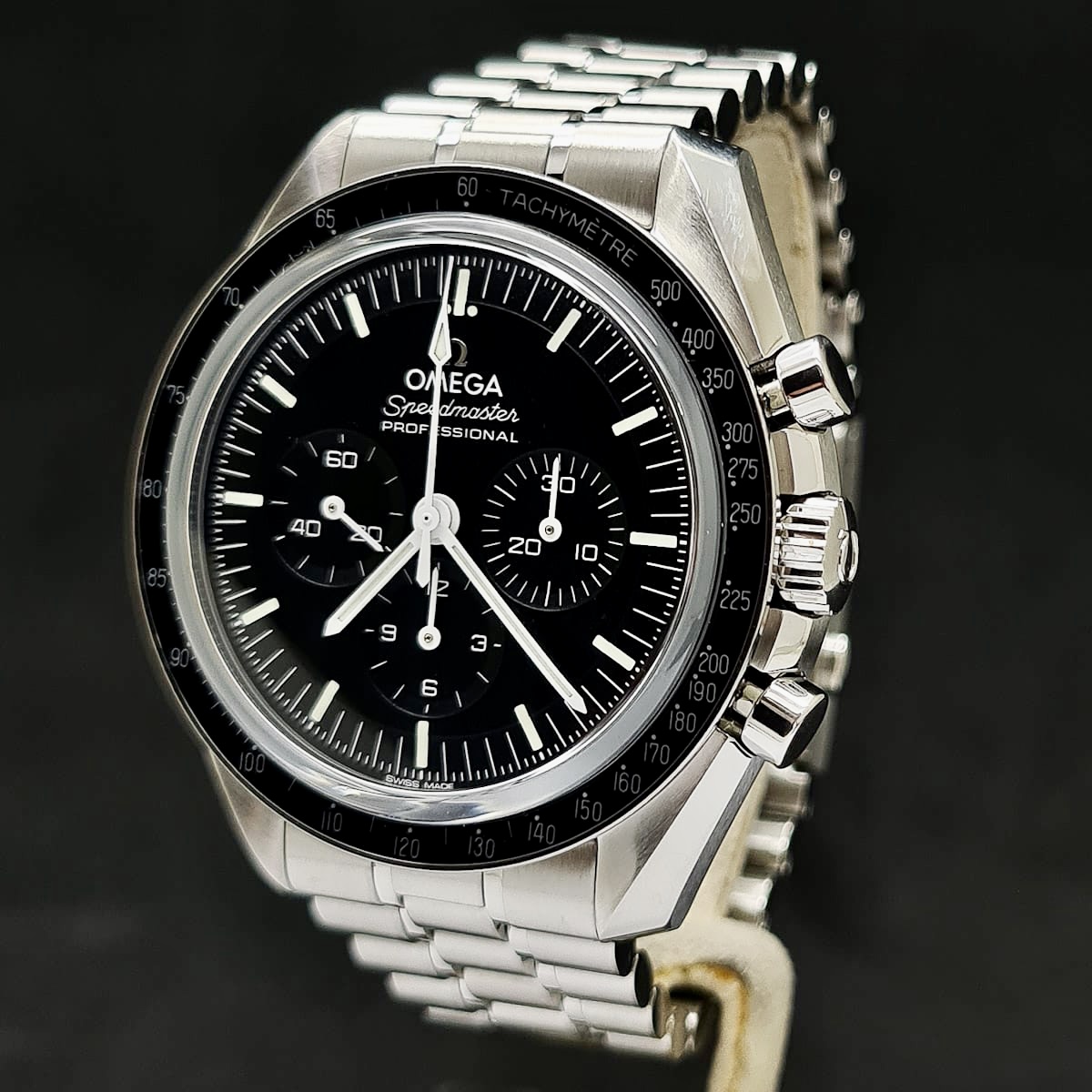 OMEGA SPEEDMASTER MOONWATCH