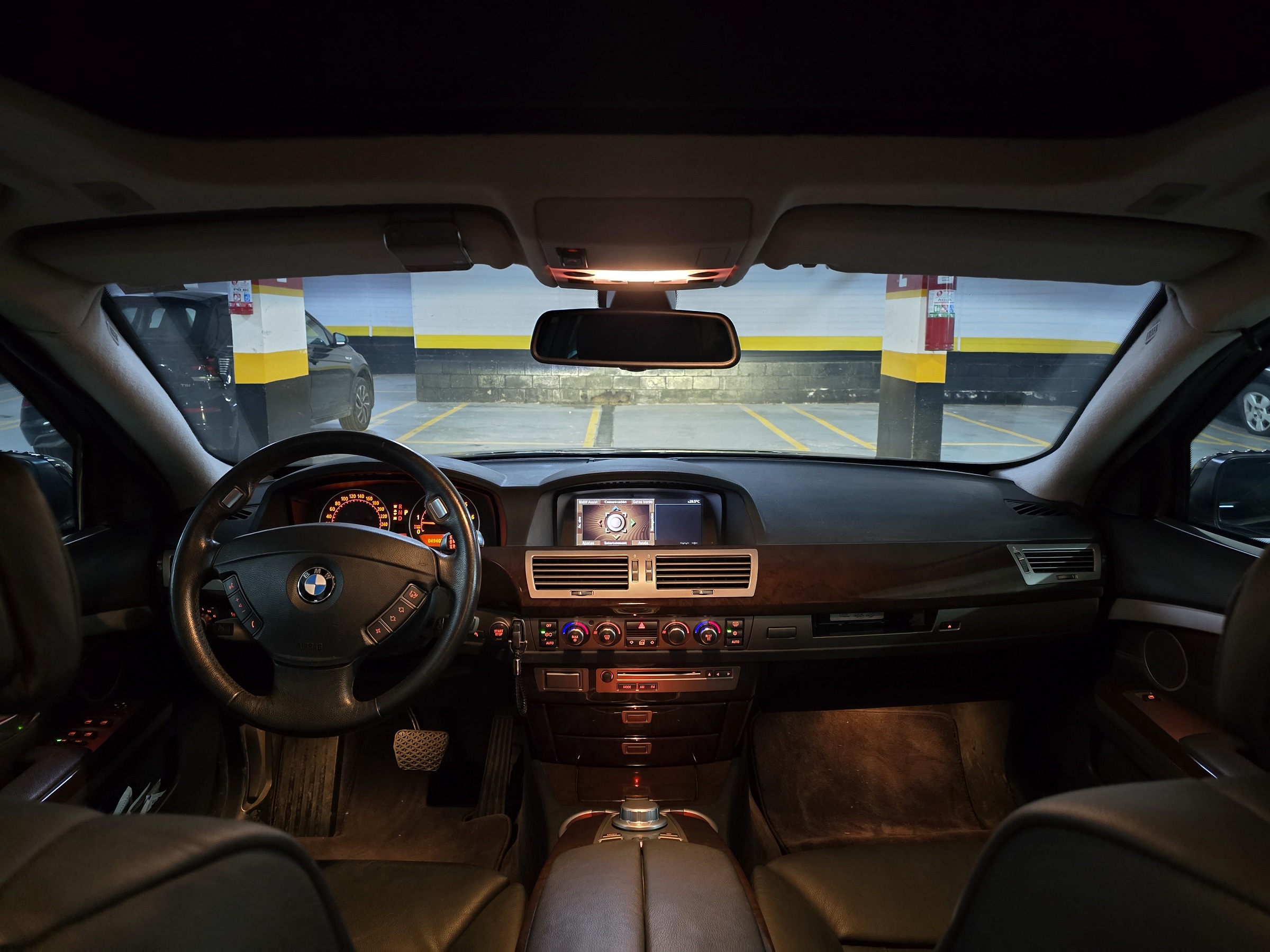 BMW 750I 4.8 SEDAN V8 32V GASOLINA 4P AUTOMÁTICO