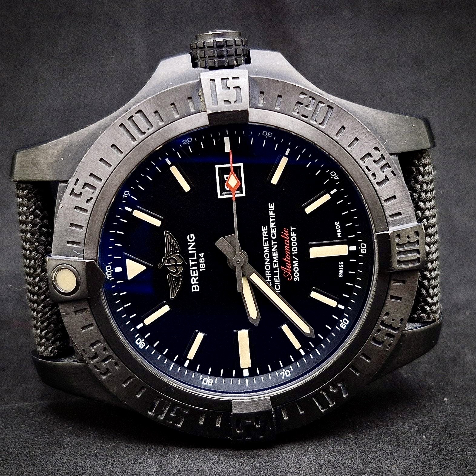 BREITLING AVENGER BLACKBIRD