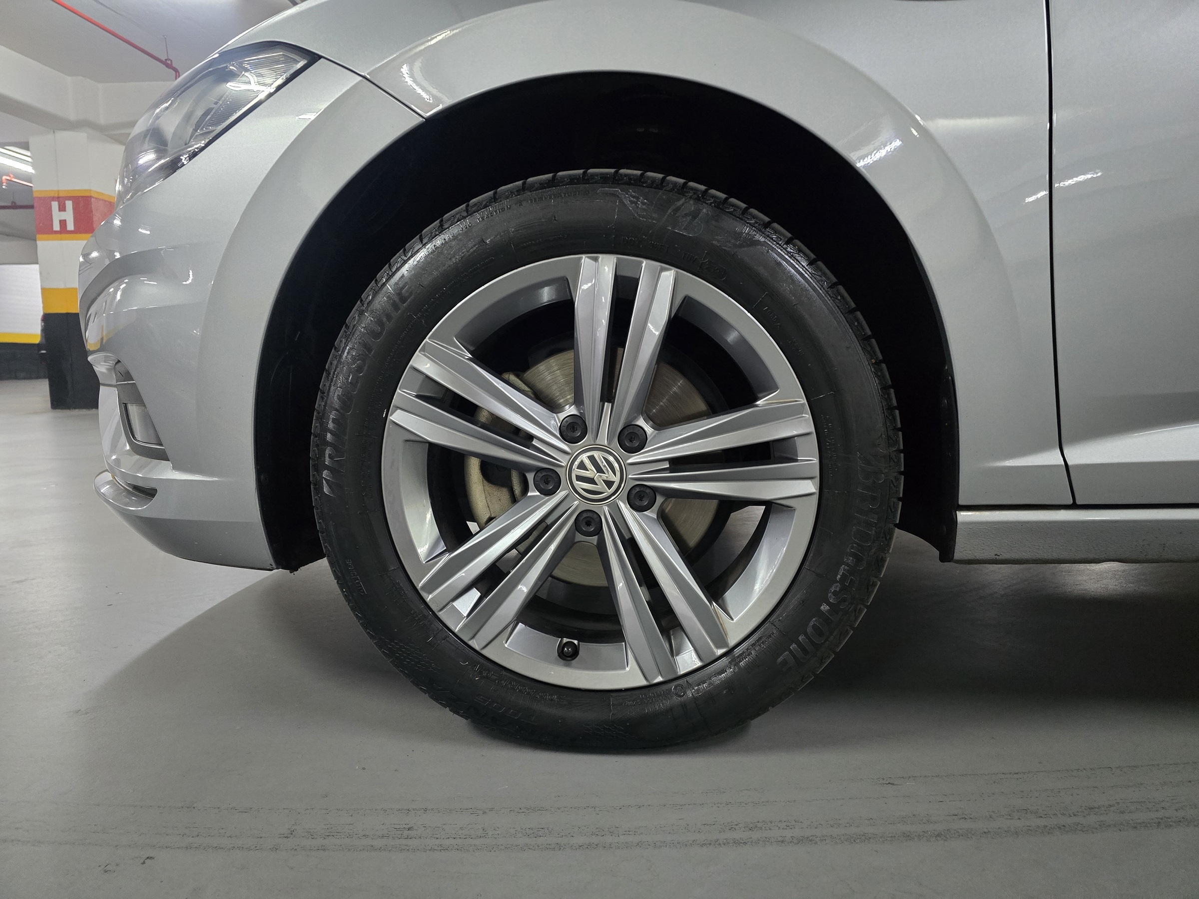 VOLKSWAGEN JETTA 1.4 250 TSI TOTAL FLEX R-LINE TIPTRONIC