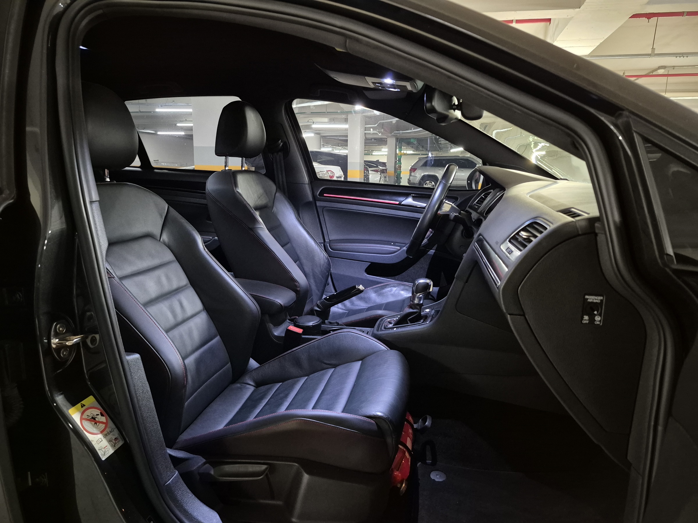 VOLKSWAGEN GOLF 2.0 TSI GTI 16V TURBO GASOLINA 4P AUTOMÁTICO