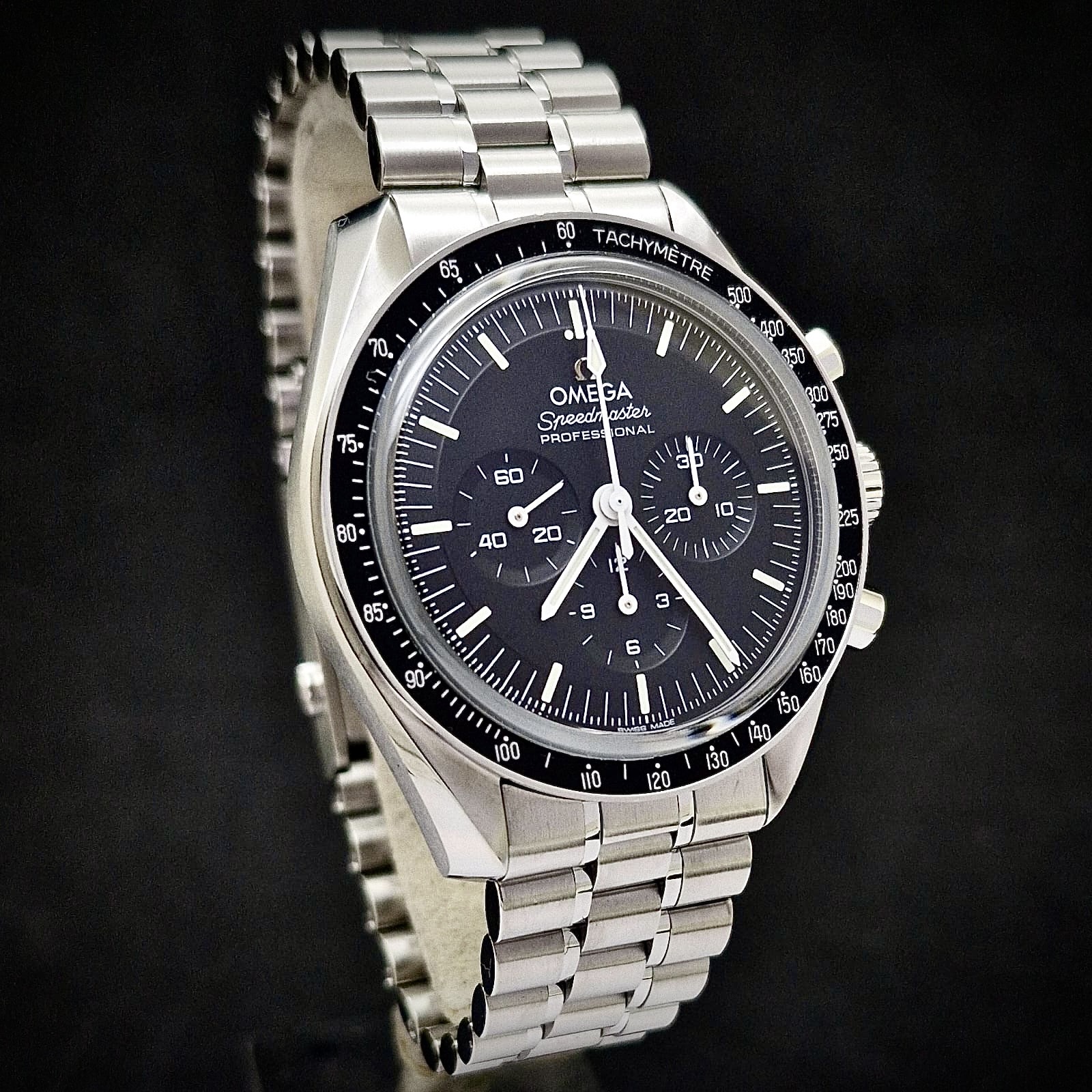OMEGA SPEEDMASTER MOONWATCH