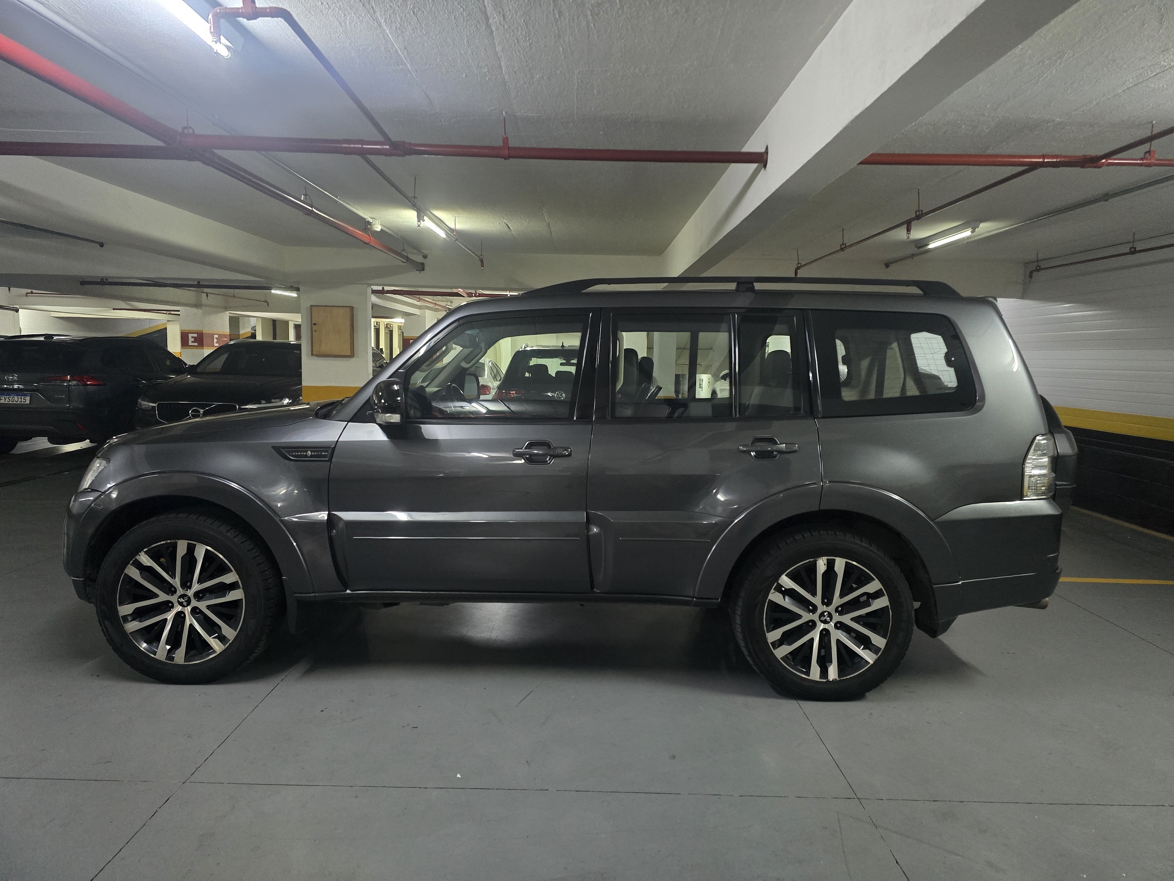 MITSUBISHI PAJERO 3.2 HPE 4X4 7 LUGARES 16V TURBO INTERCOOLER DIESEL 4P AUTOMÁTICO