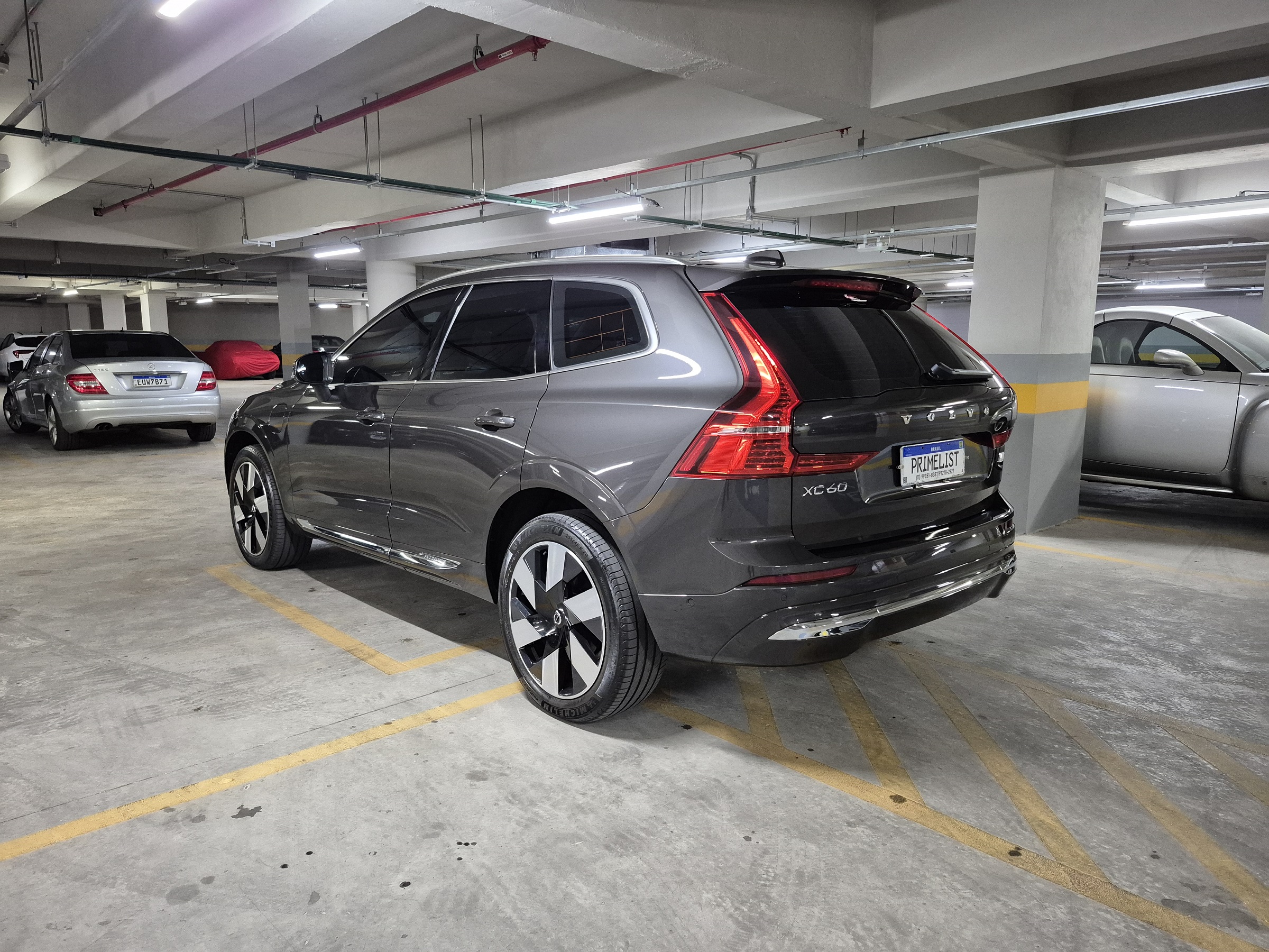 VOLVO XC60 2.0 T8 RECHARGE ULTIMATE DARK AWD GEARTRONIC