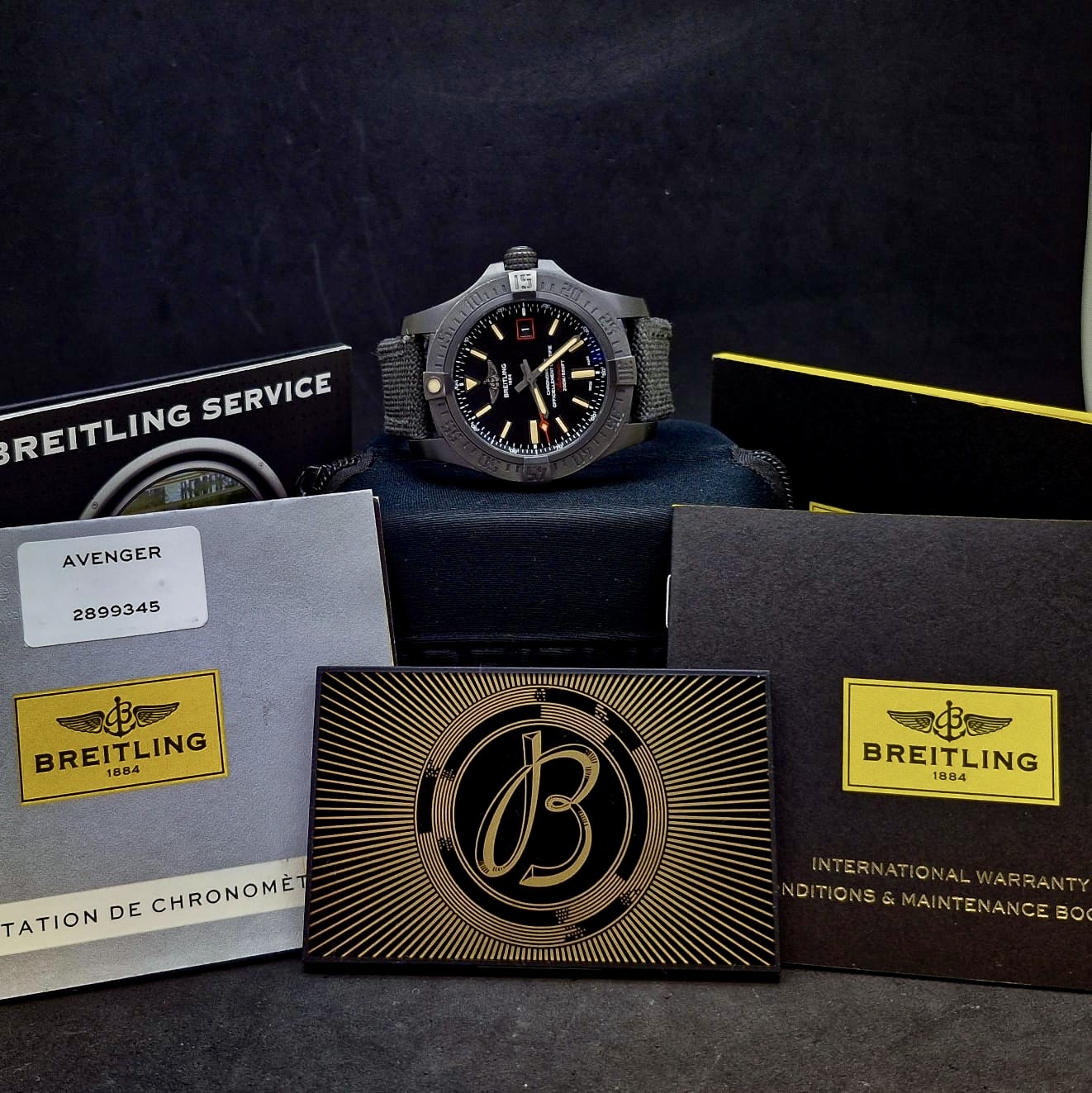 BREITLING AVENGER BLACKBIRD 44