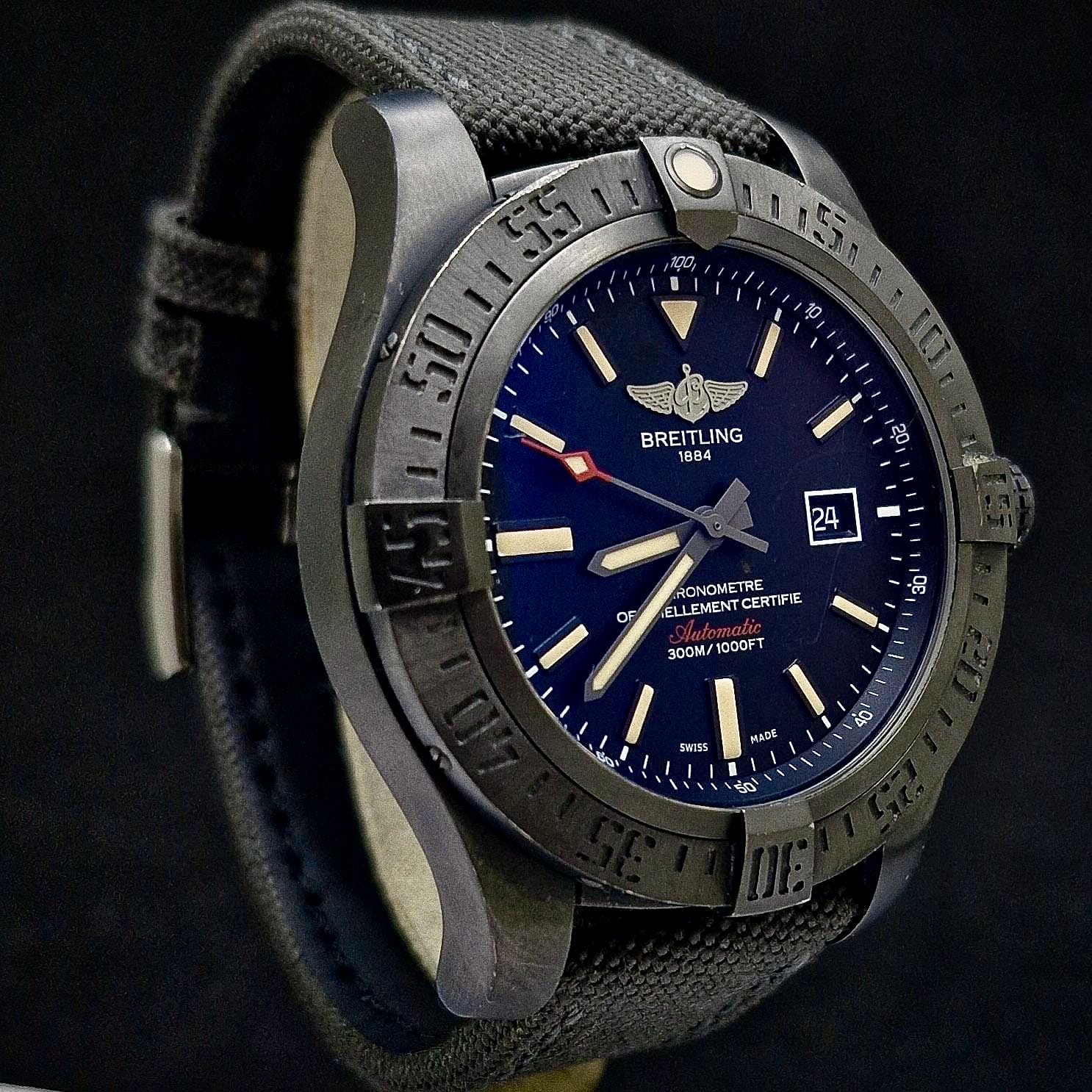 BREITLING AVENGER BLACKBIRD