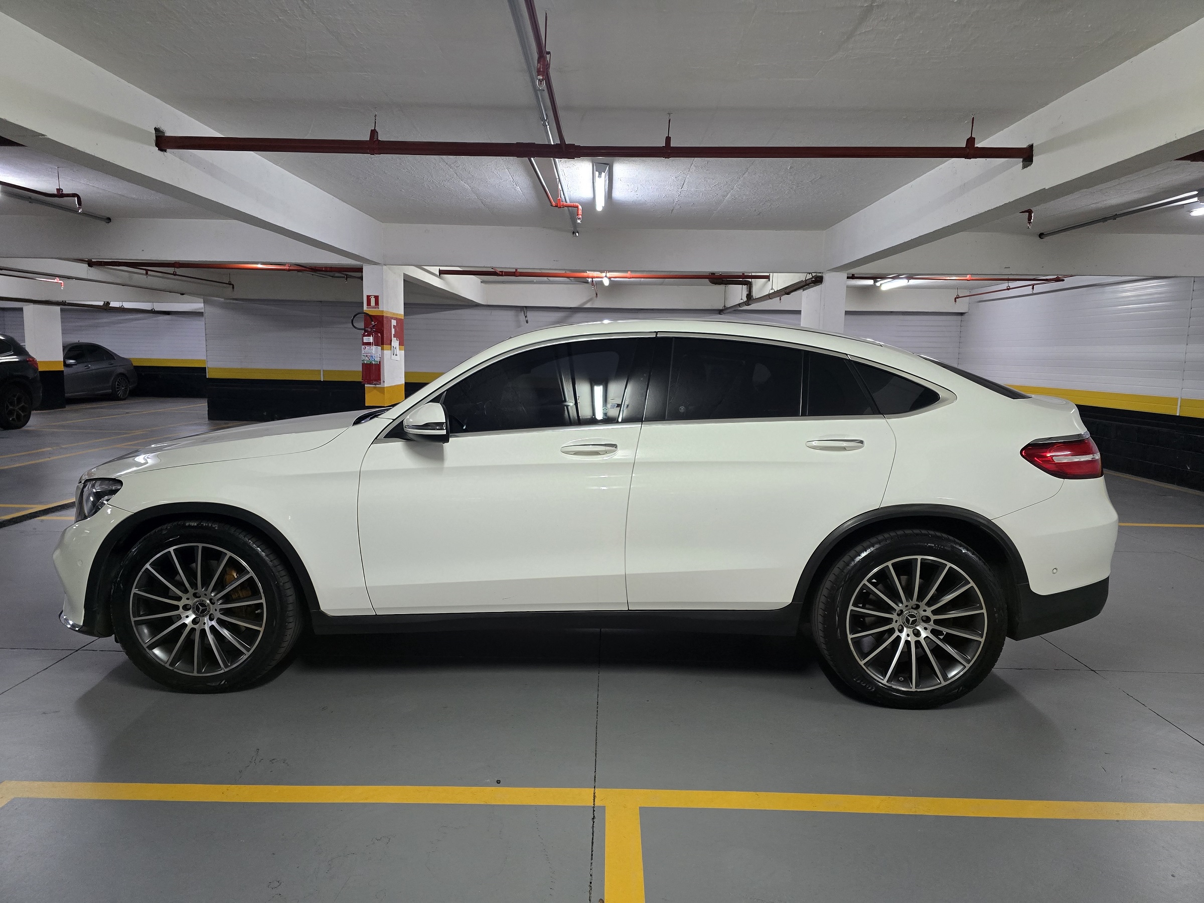 MERCEDES-BENZ GLC250 2.0 CGI GASOLINA COUPÉ 4MATIC 9G-TRONIC