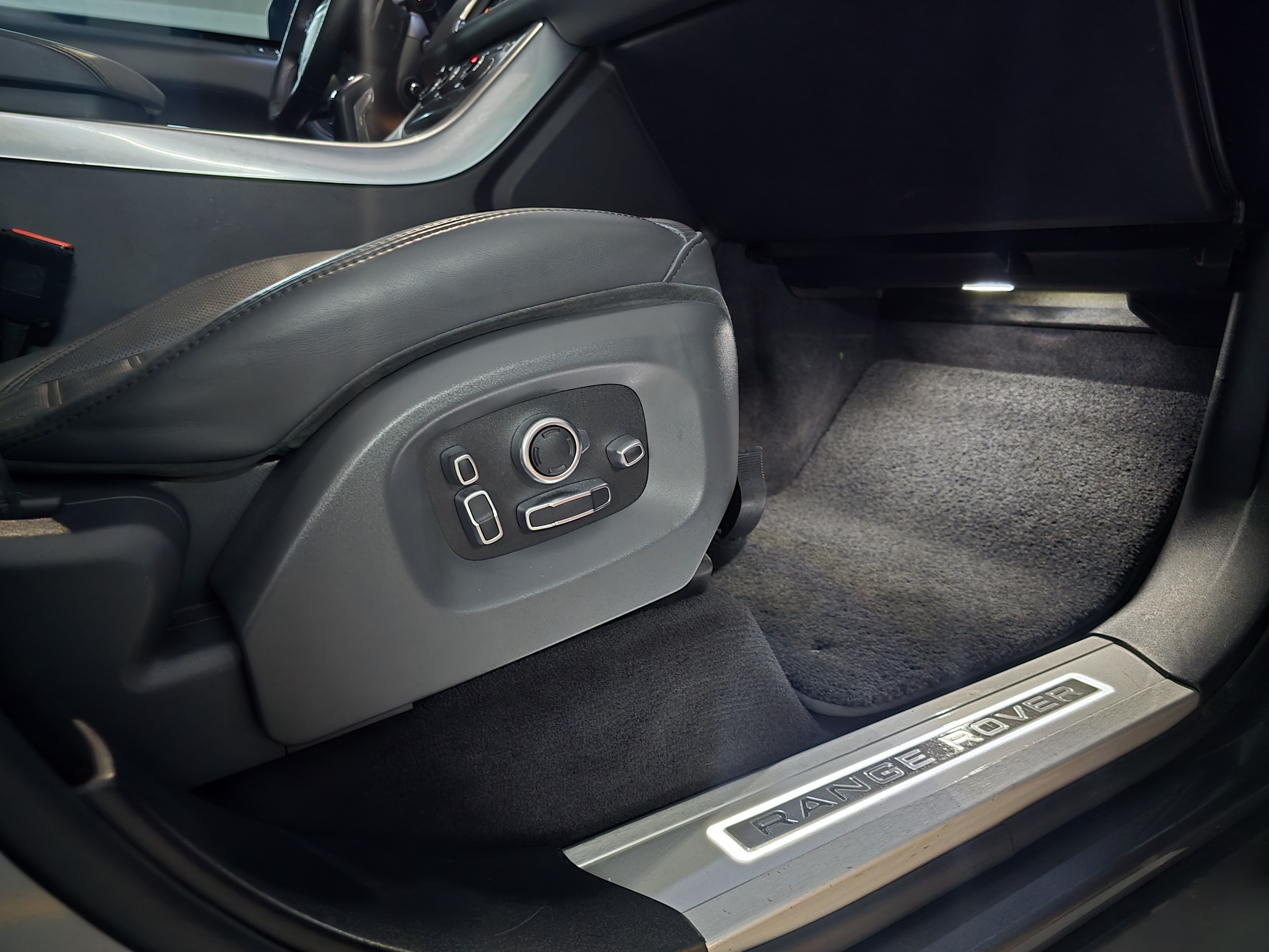 LAND ROVER RANGE ROVER SPORT 5.0 HSE AUTOBIOGRAPHY DYNAMIC 4X4 V8 32V GASOLINA 4P AUTOMÁTICO