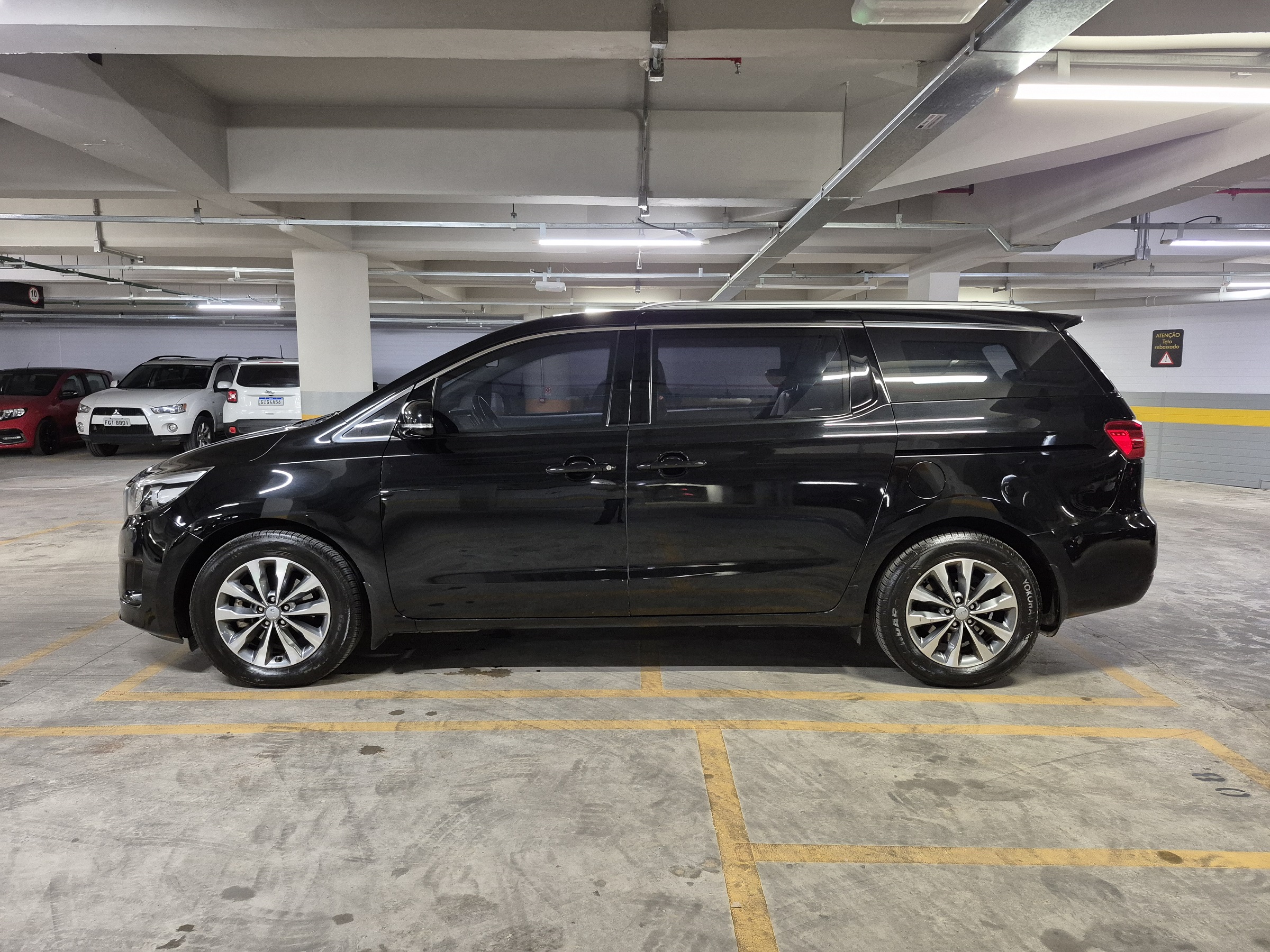 KIA CARNIVAL 3.3 EX V6 24V GASOLINA 4P AUTOMATICO