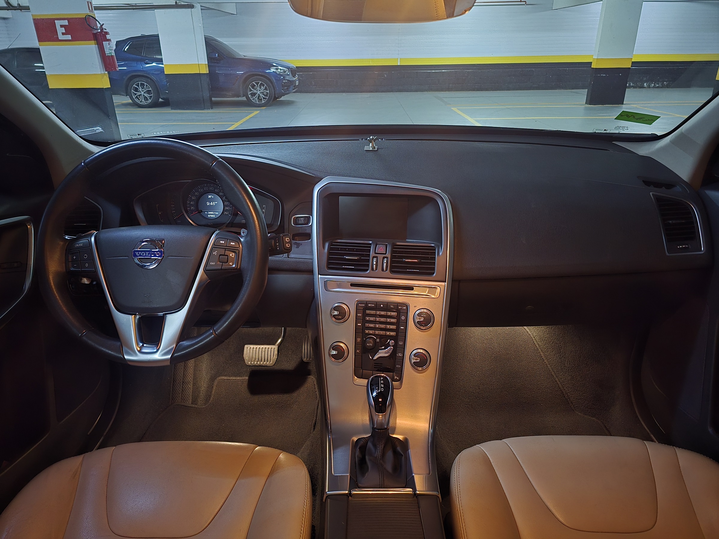 VOLVO XC60 2.0 T5 KINETIC GASOLINA 4P AUTOMÁTICO