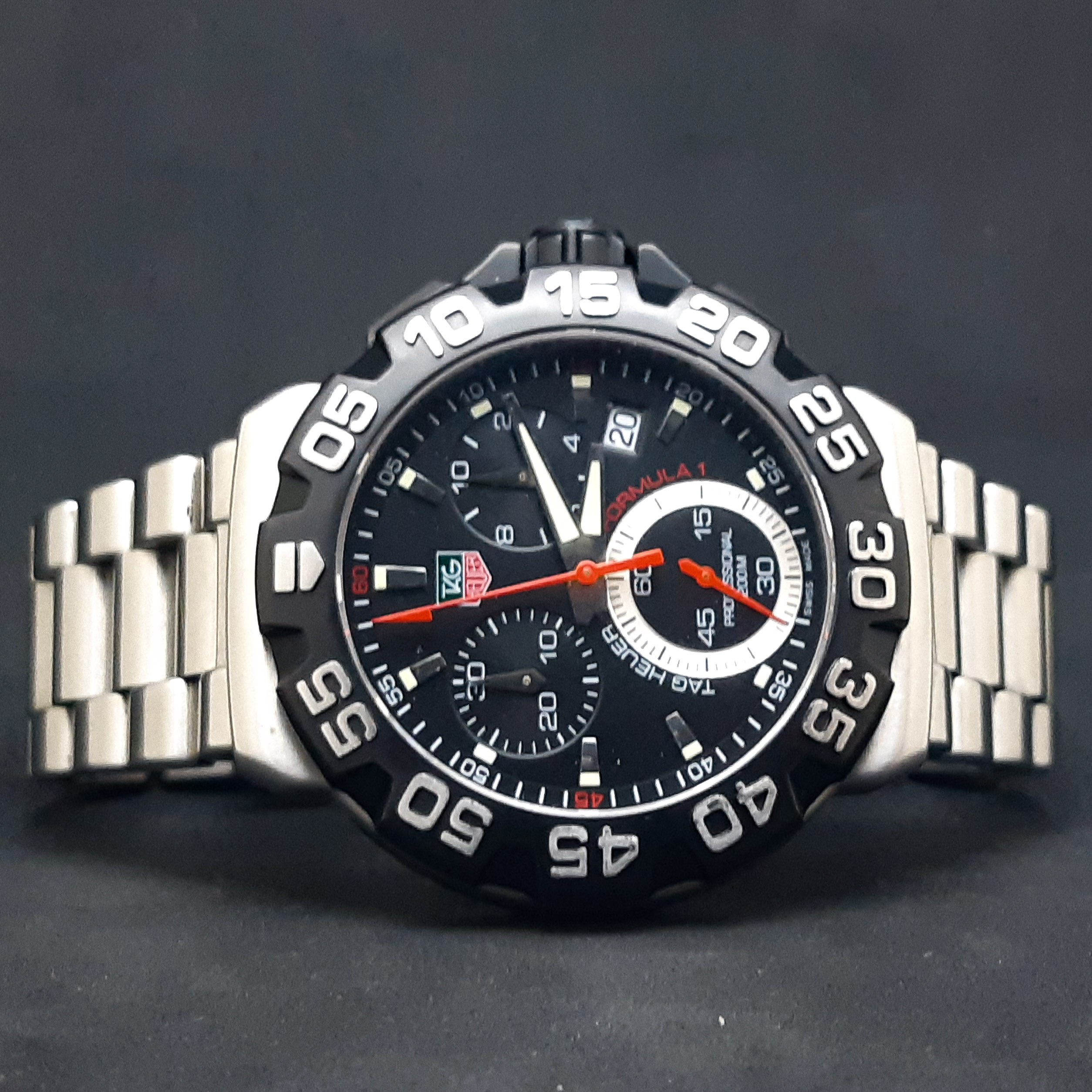 TAG HEUER FORMULA 1 CHRONOGRAPH