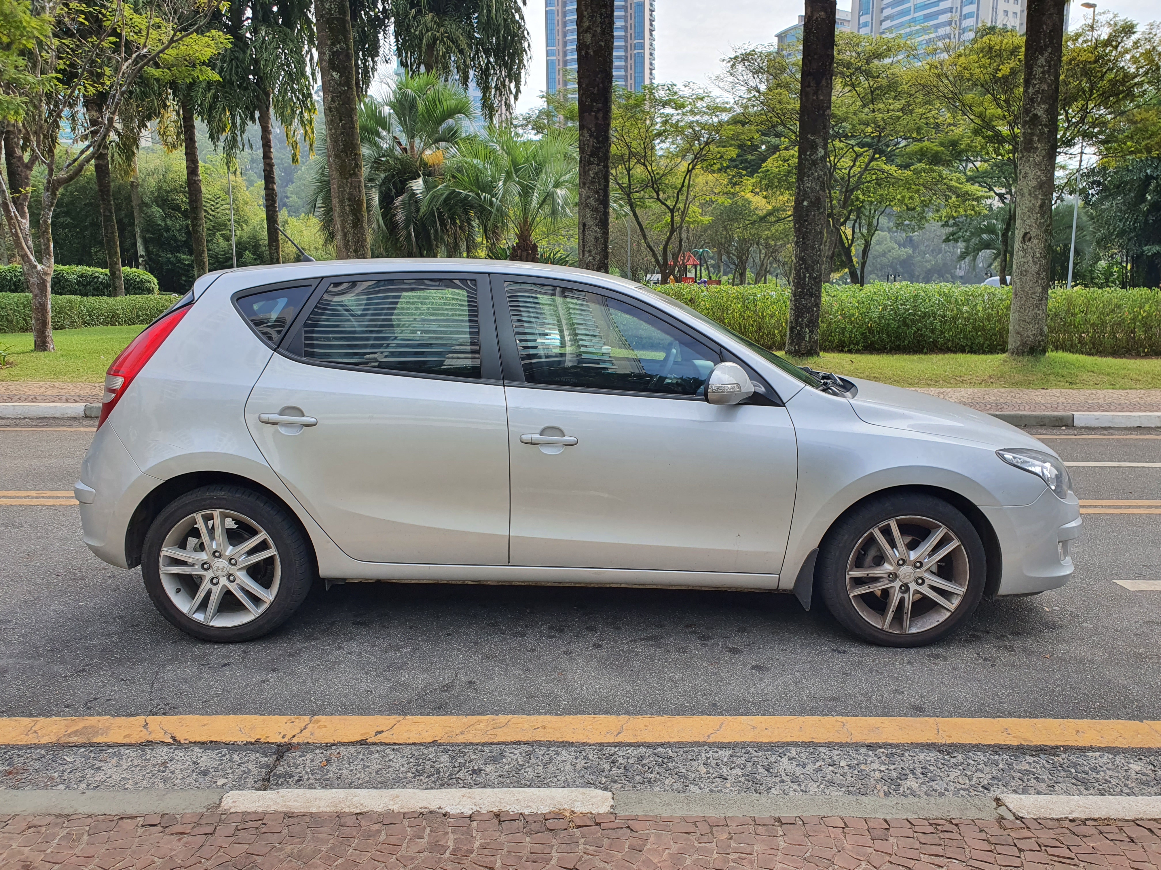 HYUNDAI I30 2.0 MPFI GLS 16V GASOLINA 4P AUTOMÁTICO