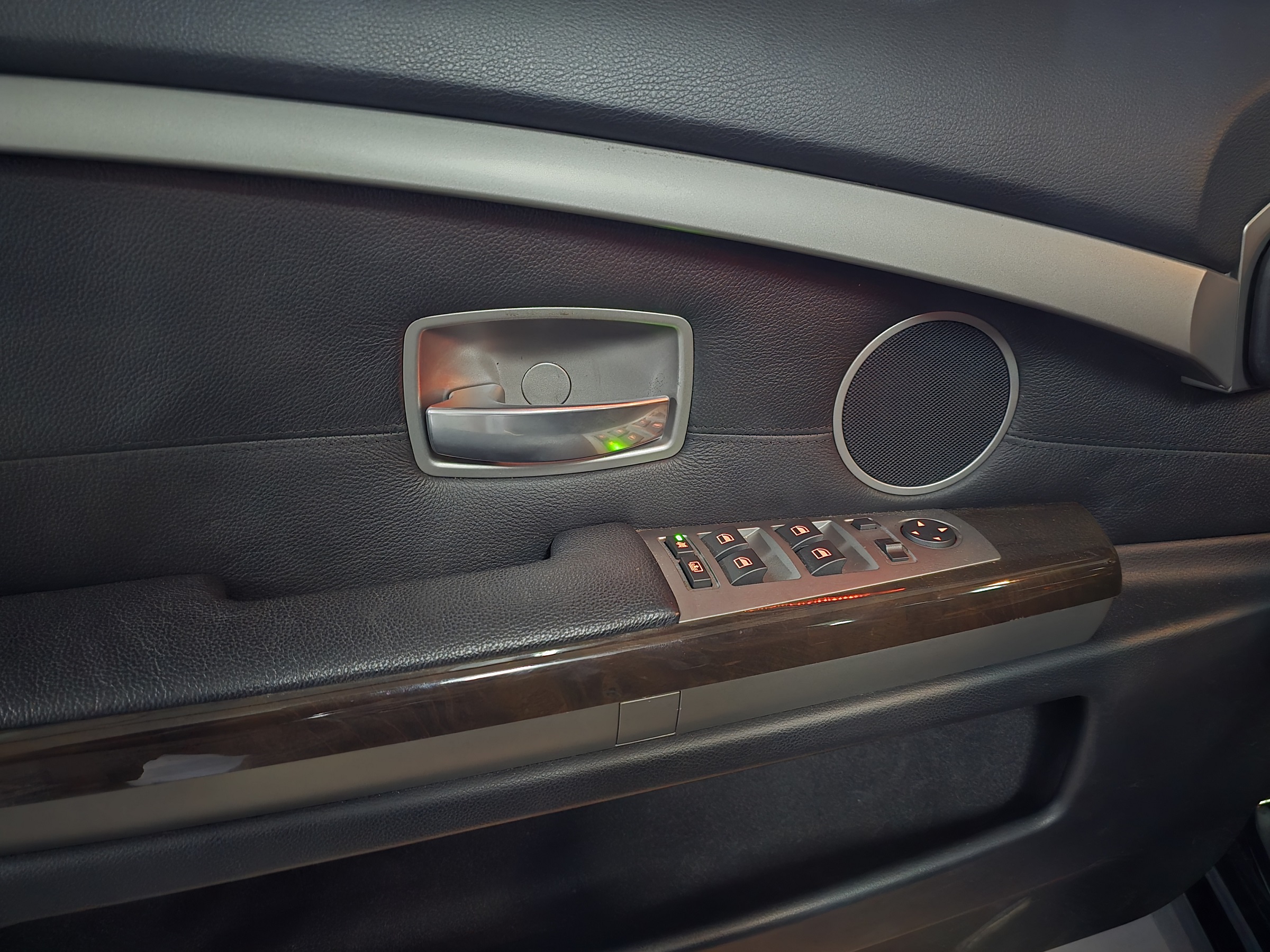 BMW 750I 4.8 SEDAN V8 32V GASOLINA 4P AUTOMÁTICO