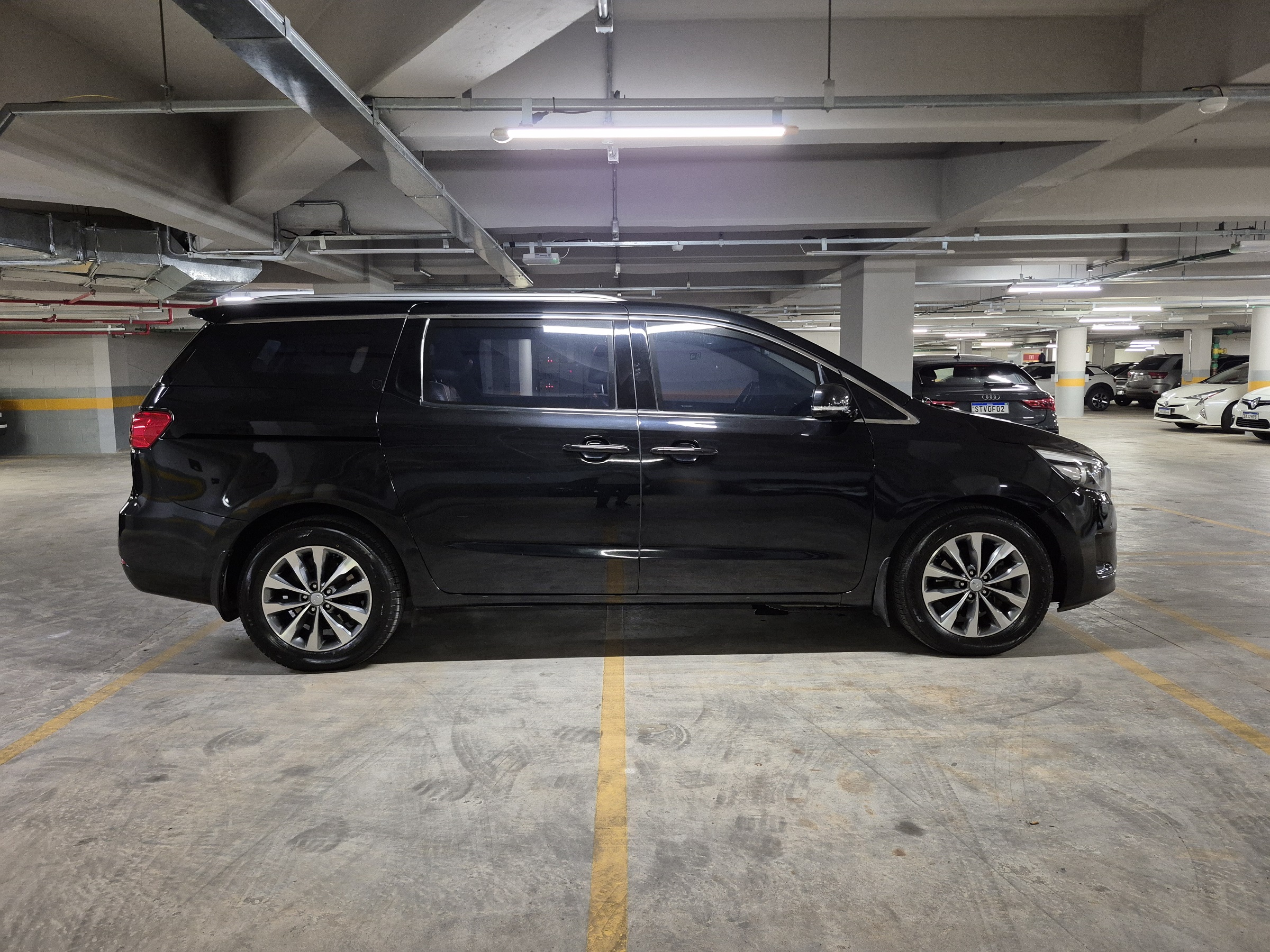 KIA CARNIVAL 3.3 EX V6 24V GASOLINA 4P AUTOMATICO