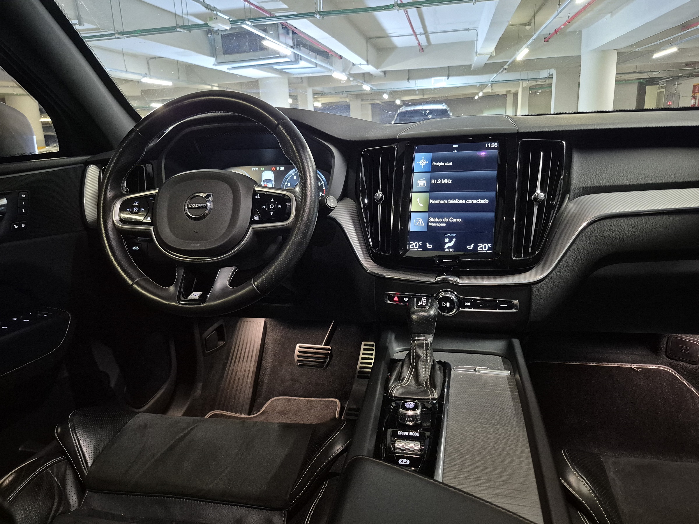 VOLVO XC60 2.0 T5 R DESIGN TURBO GASOLINA 4P AUTOMÁTICO