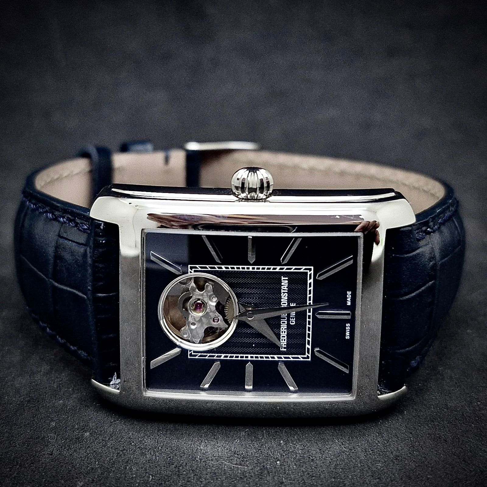 FREDERIQUE CONSTANT CLASSICS CARRÉE