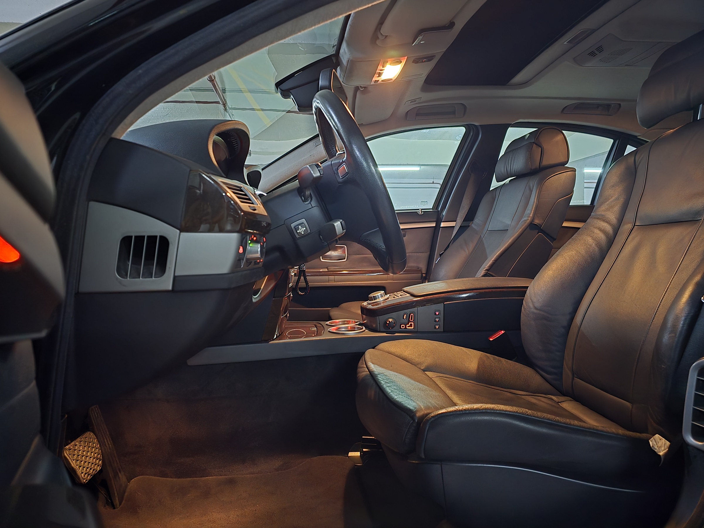 BMW 750I 4.8 SEDAN V8 32V GASOLINA 4P AUTOMÁTICO