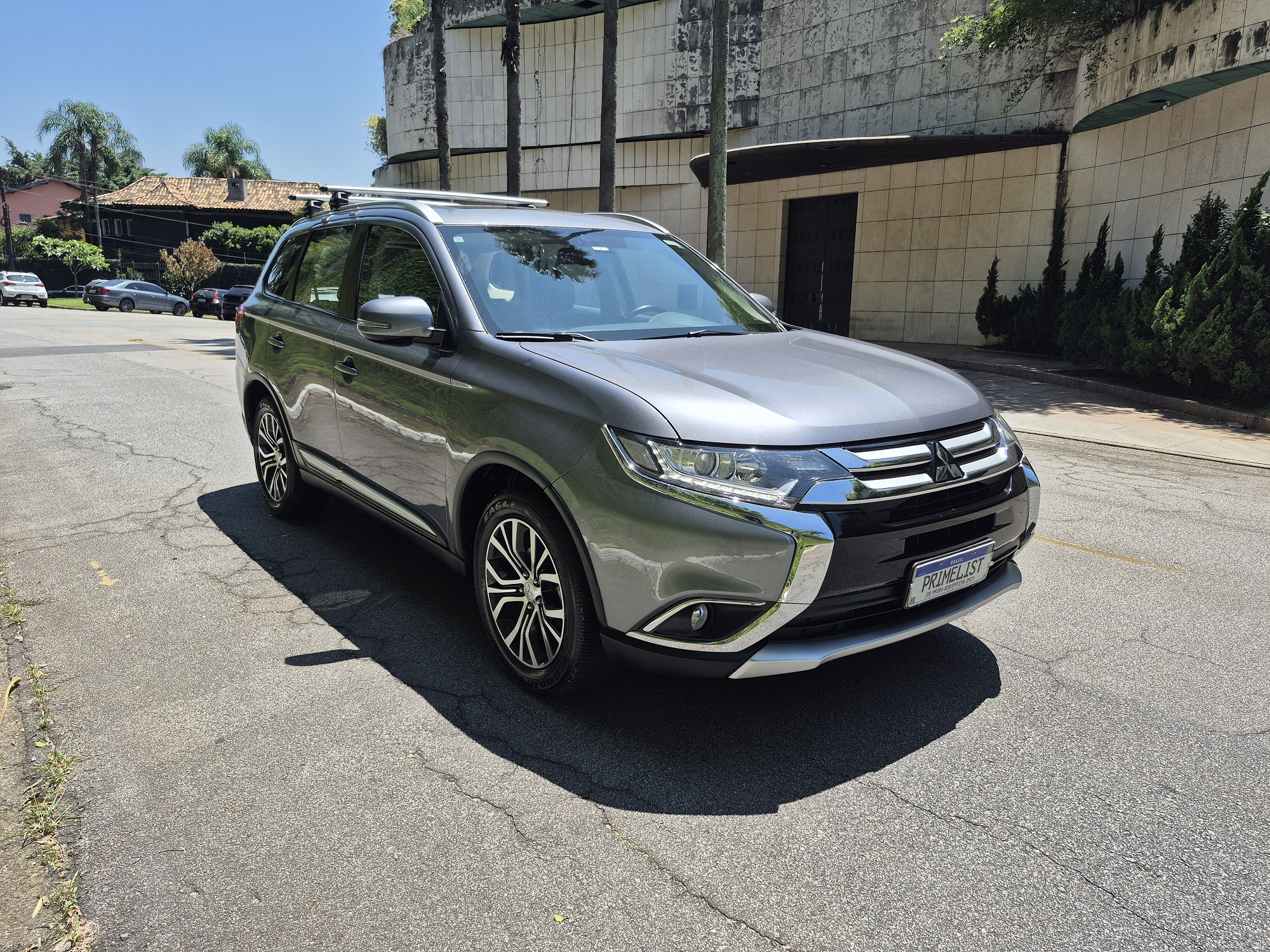 MITSUBISHI OUTLANDER 2.0 COMFORT 16V GASOLINA 4P AUTOMÁTICO