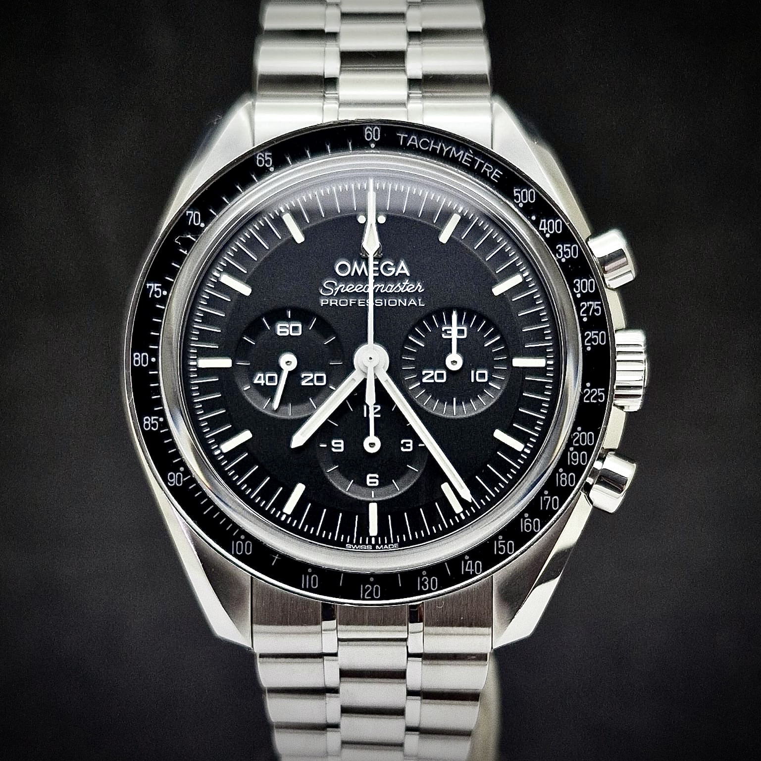 OMEGA SPEEDMASTER MOONWATCH