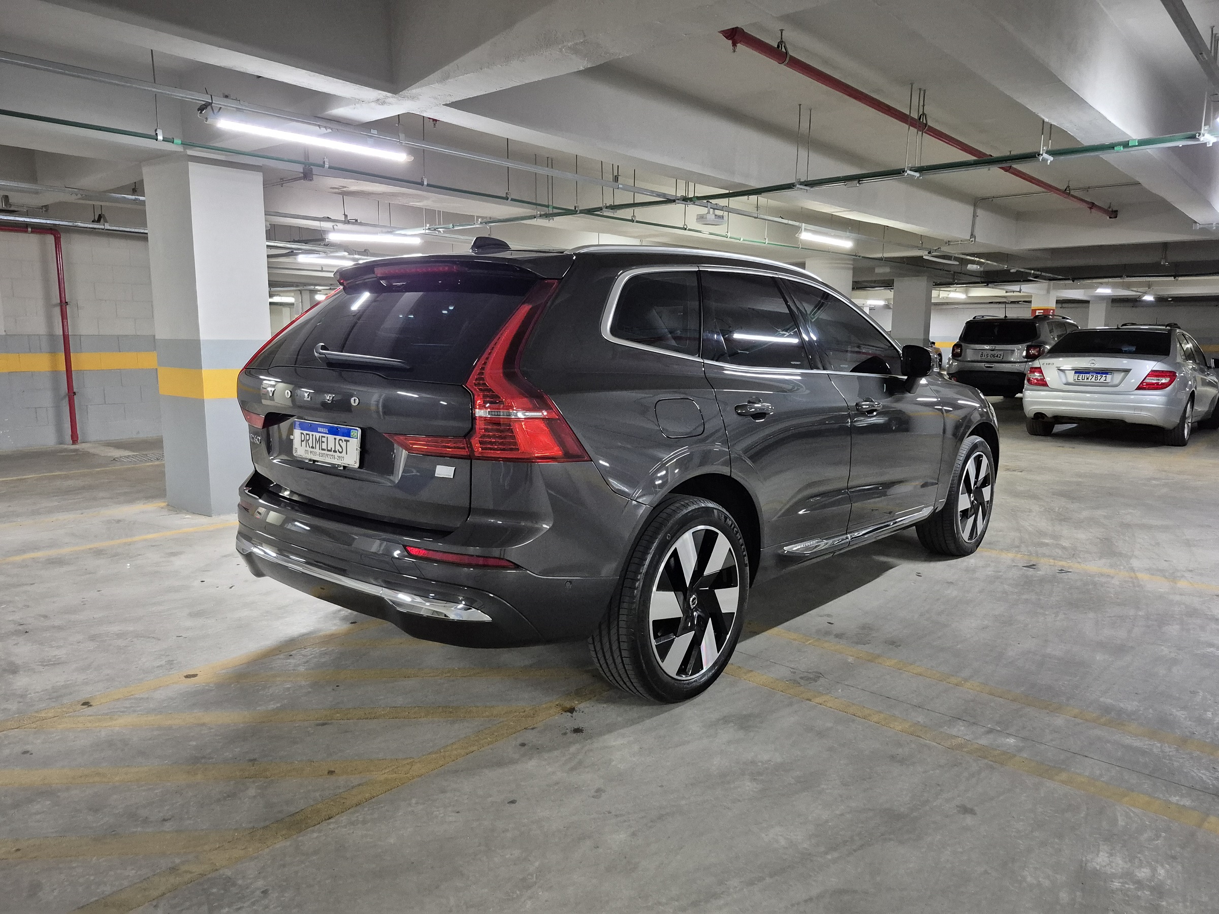 VOLVO XC60 2.0 T8 RECHARGE ULTIMATE DARK AWD GEARTRONIC
