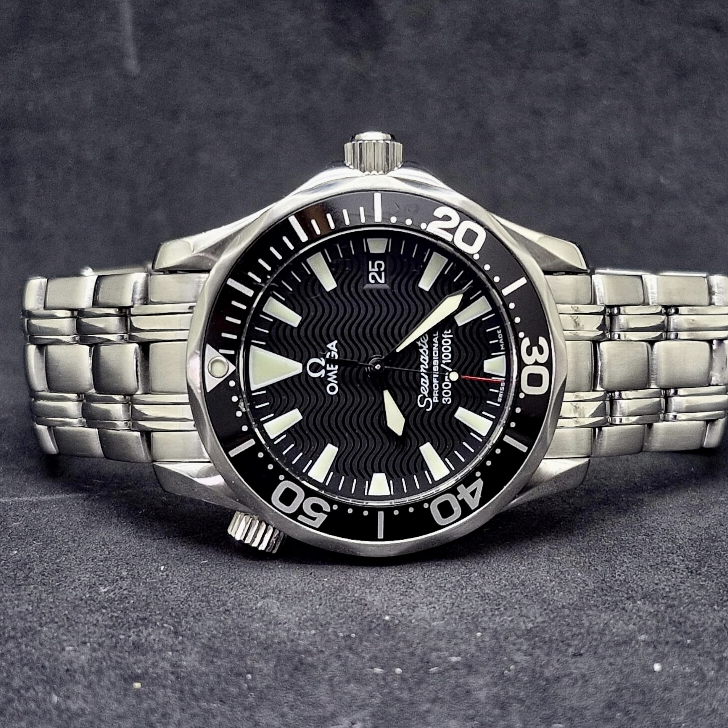 OMEGA SEAMASTER DIVER 300M MIDSIZE