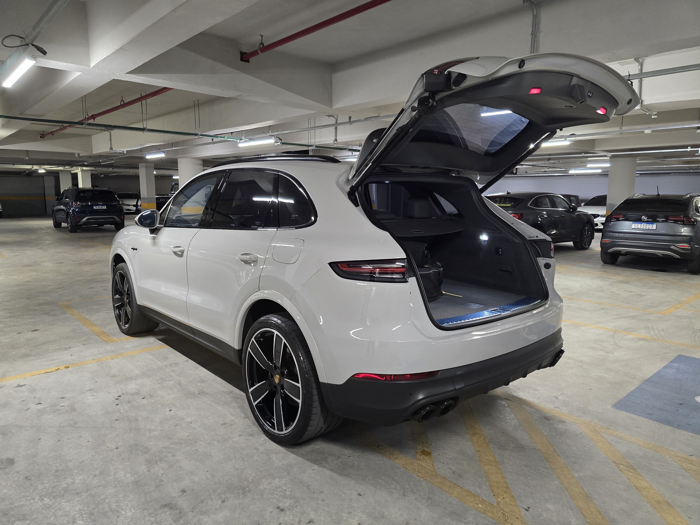 PORSCHE CAYENNE 3.0 V6 E-HYBRID AWD TIPTRONIC S