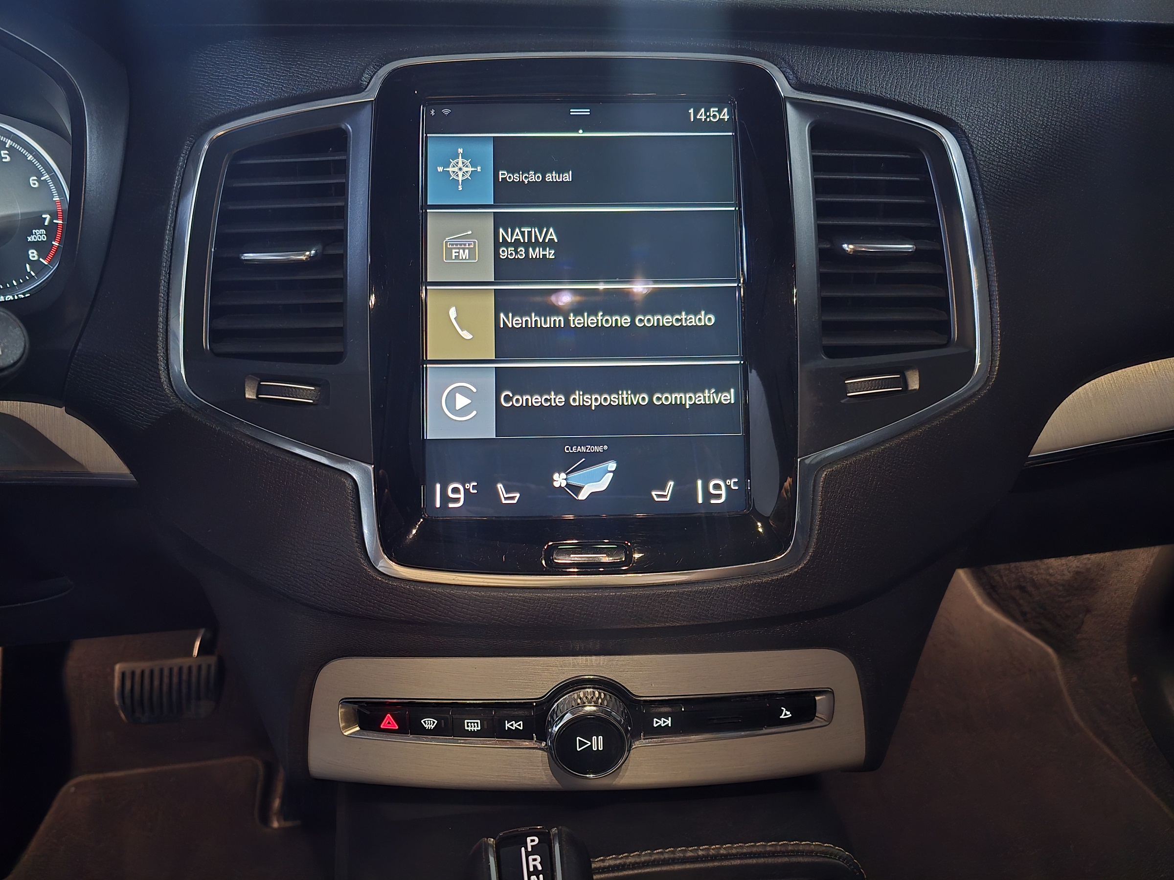 VOLVO XC90 2.0 T6 GASOLINA MOMENTUM AWD GEARTRONIC