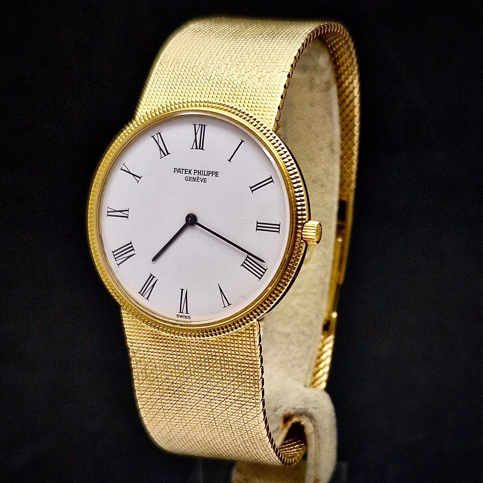 PATEK PHILIPPE CALATRAVA 18K YELLOW GOLD