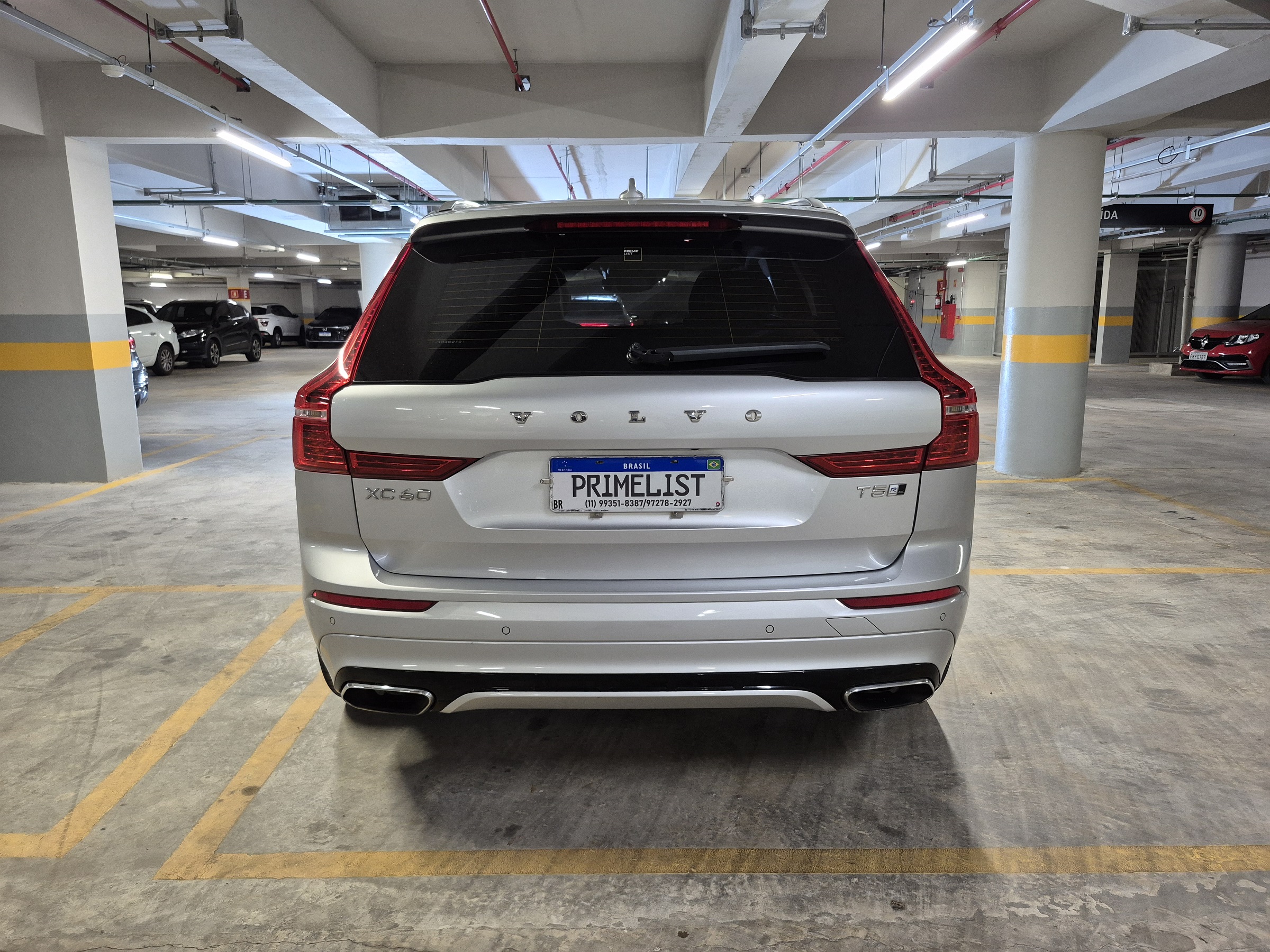 VOLVO XC60 2.0 T5 R DESIGN TURBO GASOLINA 4P AUTOMÁTICO