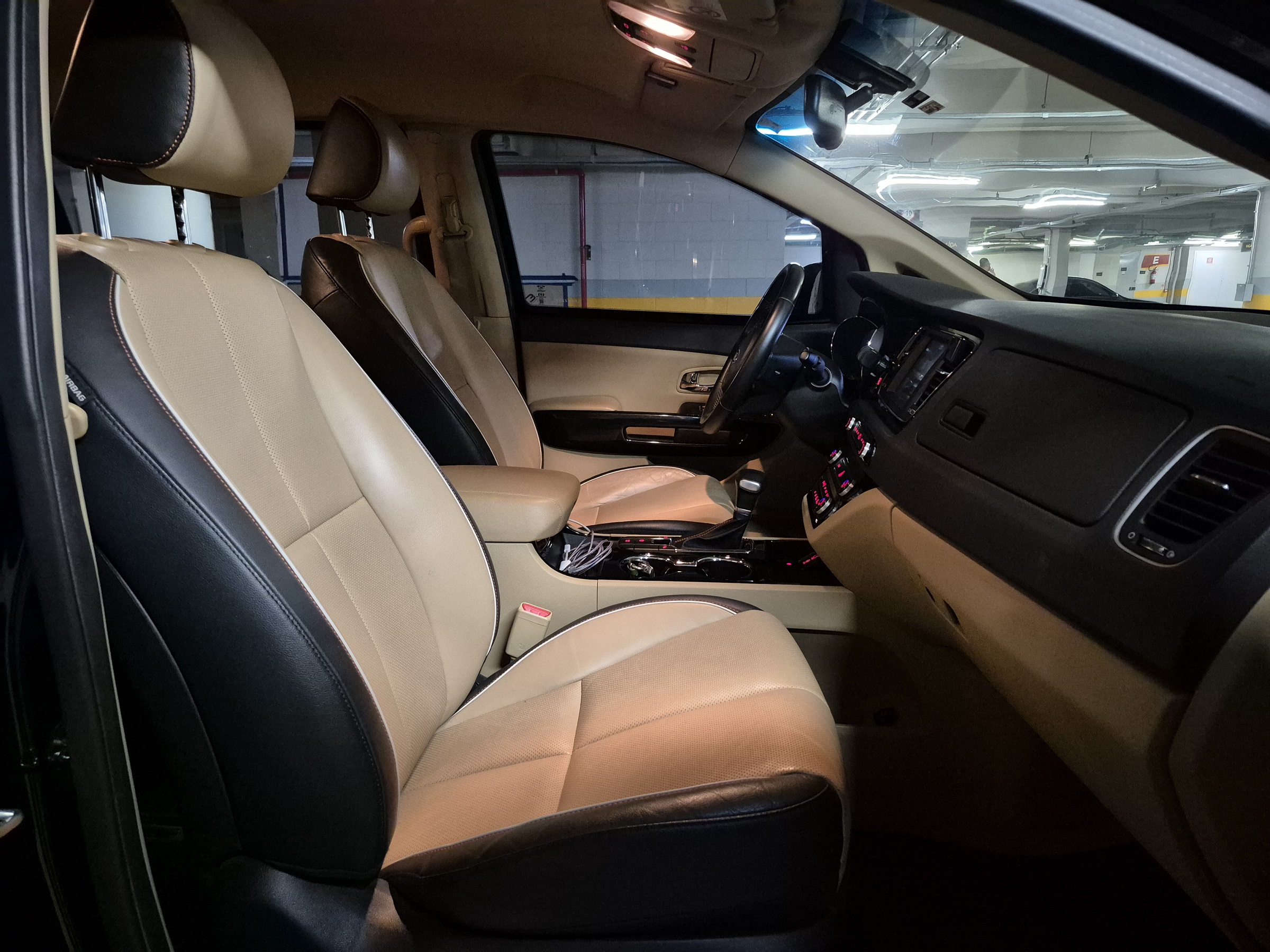 KIA CARNIVAL 3.3 EX V6 24V GASOLINA 4P AUTOMATICO