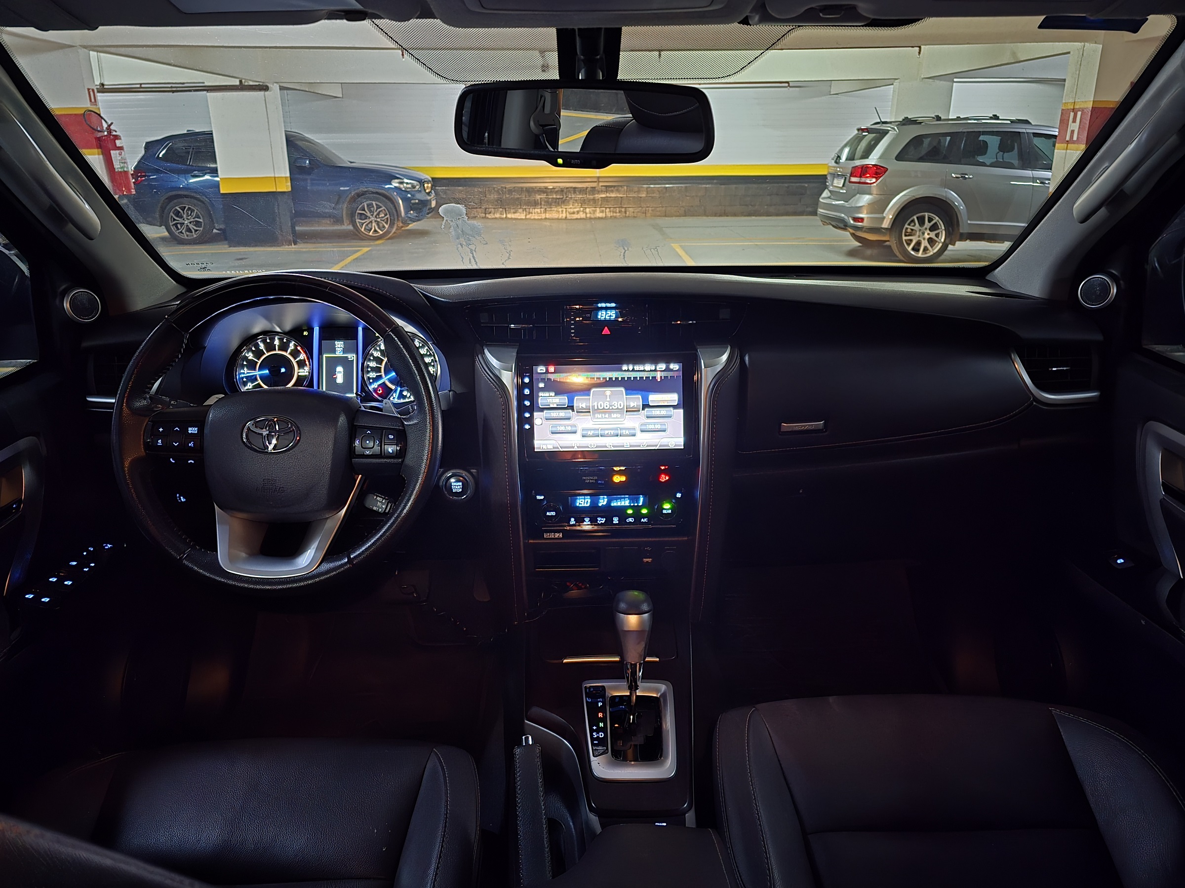 TOYOTA HILUX SW4 2.7 SRV 7 LUGARES 4X2 16V FLEX 4P AUTOMÁTICO