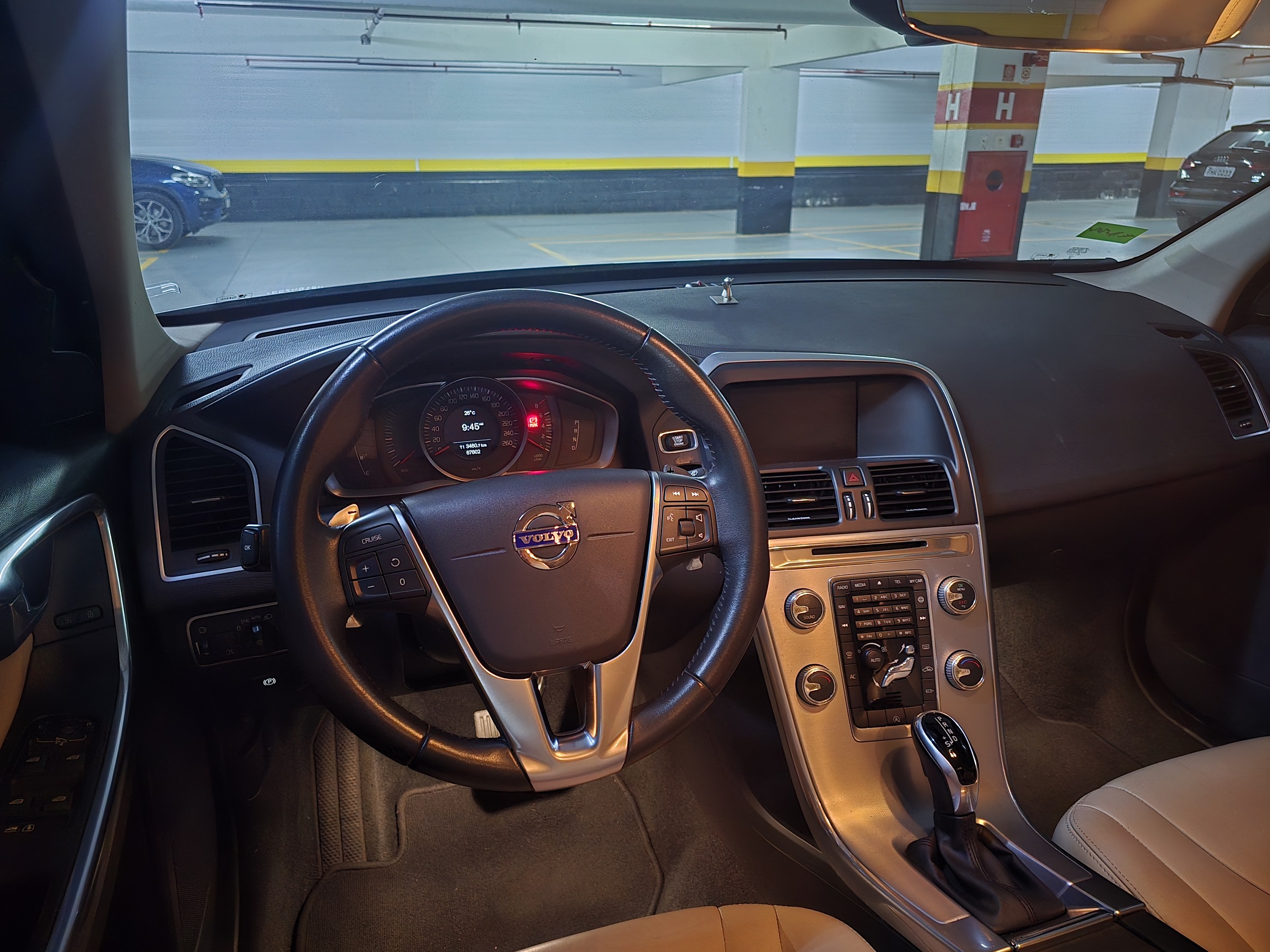 VOLVO XC60 2.0 T5 KINETIC GASOLINA 4P AUTOMÁTICO