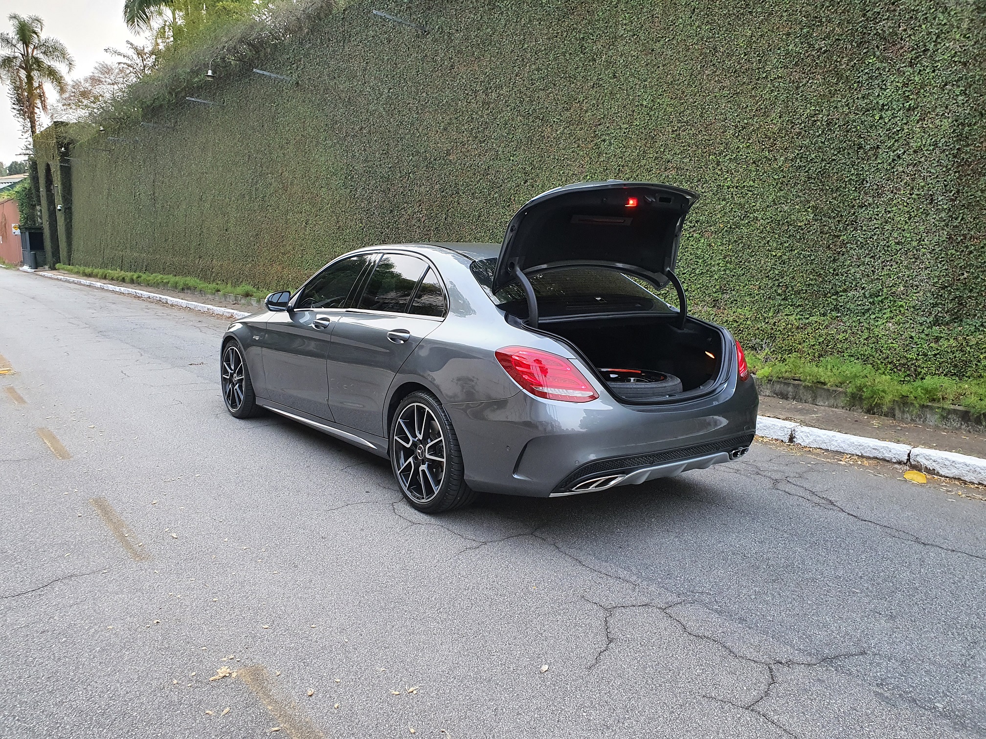 MERCEDES-BENZ C 43AMG 3.0 V6 GASOLINA 4MATIC 9G-TRONIC