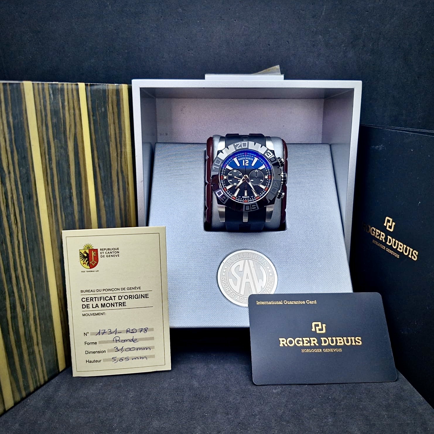 ROGER DUBUIS EASY DIVER  CHRONOGRAPH  LIMITED EDITION