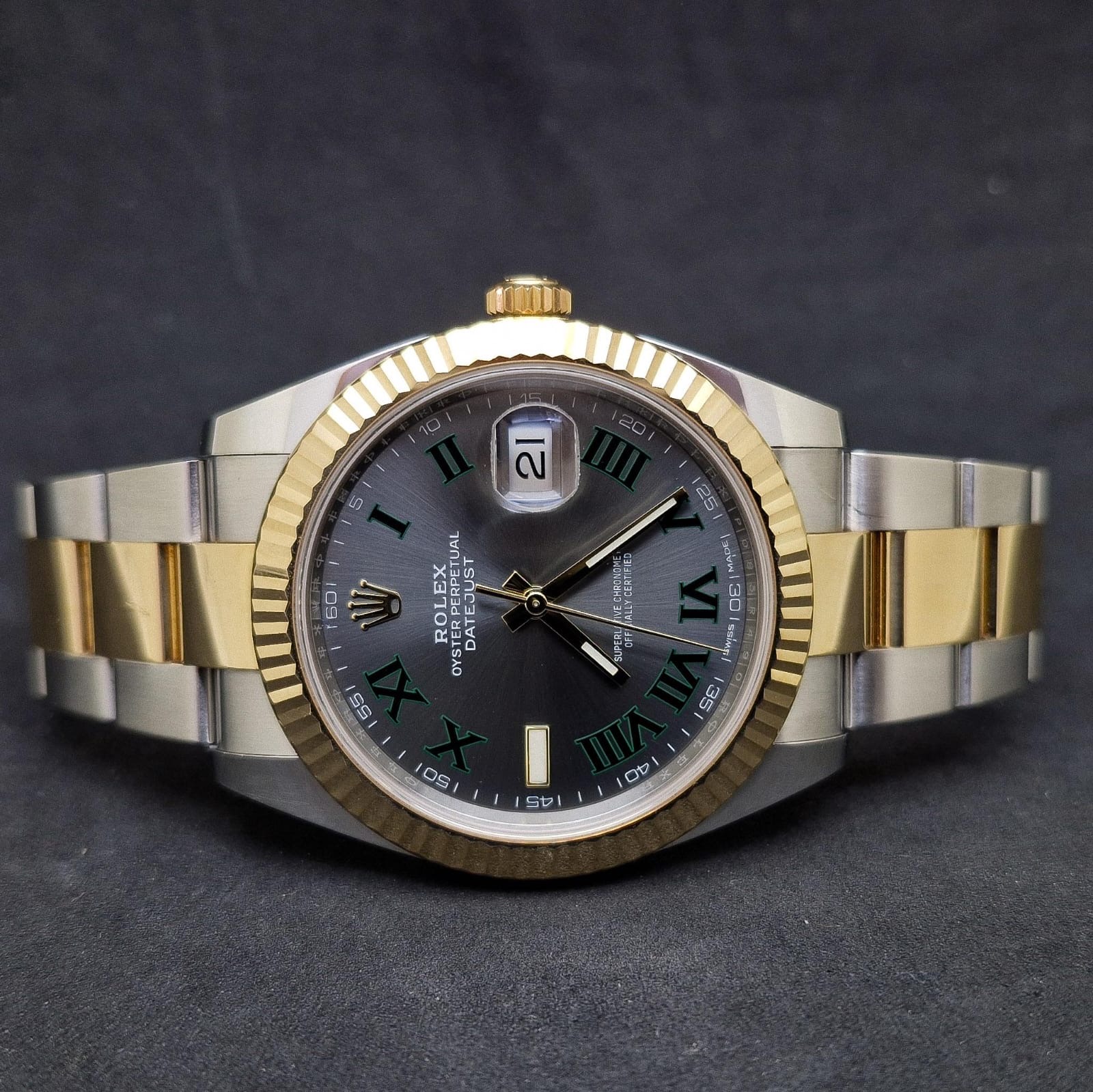 ROLEX OYSTER PERPETUAL DATEJUST 41